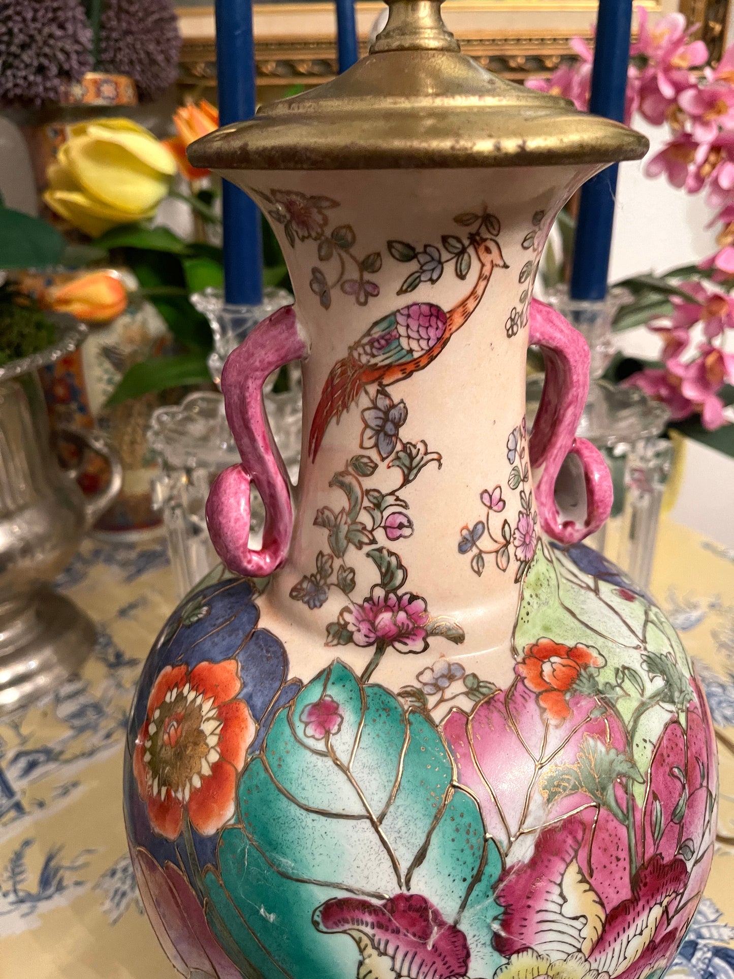 Vintage Tobacco Leaf Table Lamp