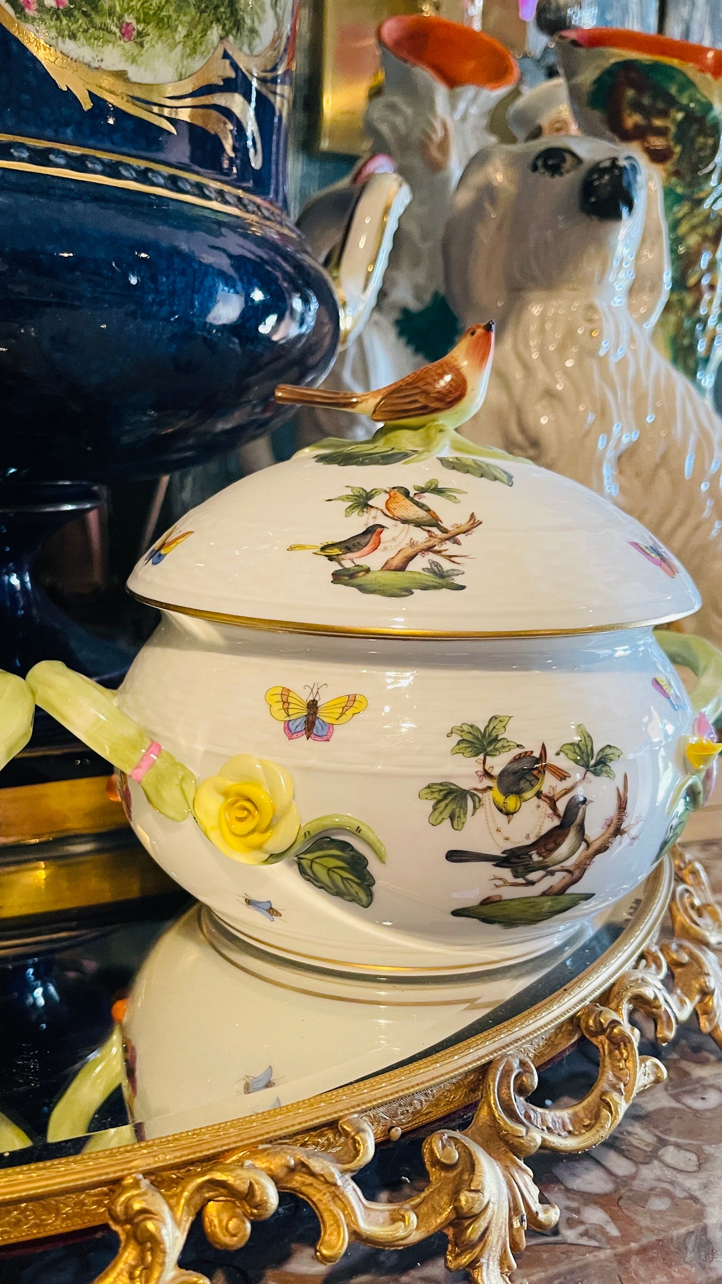 Herend Rothschild Bird Covered Bean Pot – Mixed Scene (Necklace & Woodland)