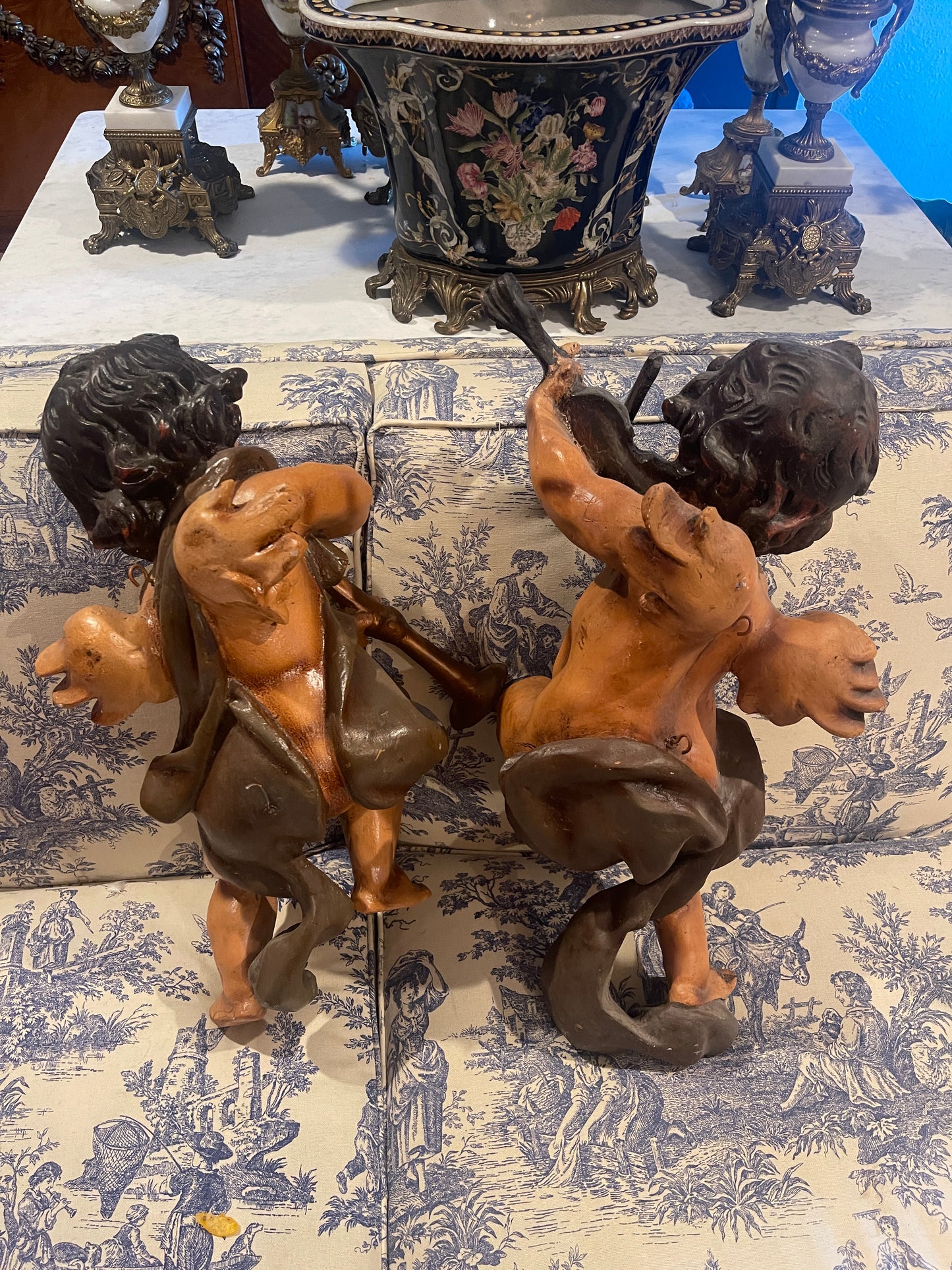 Vintage Italian Baroque-Style Cherub Musicians – Hand-Crafted and Painted Putti Figures, Mid-20th Century