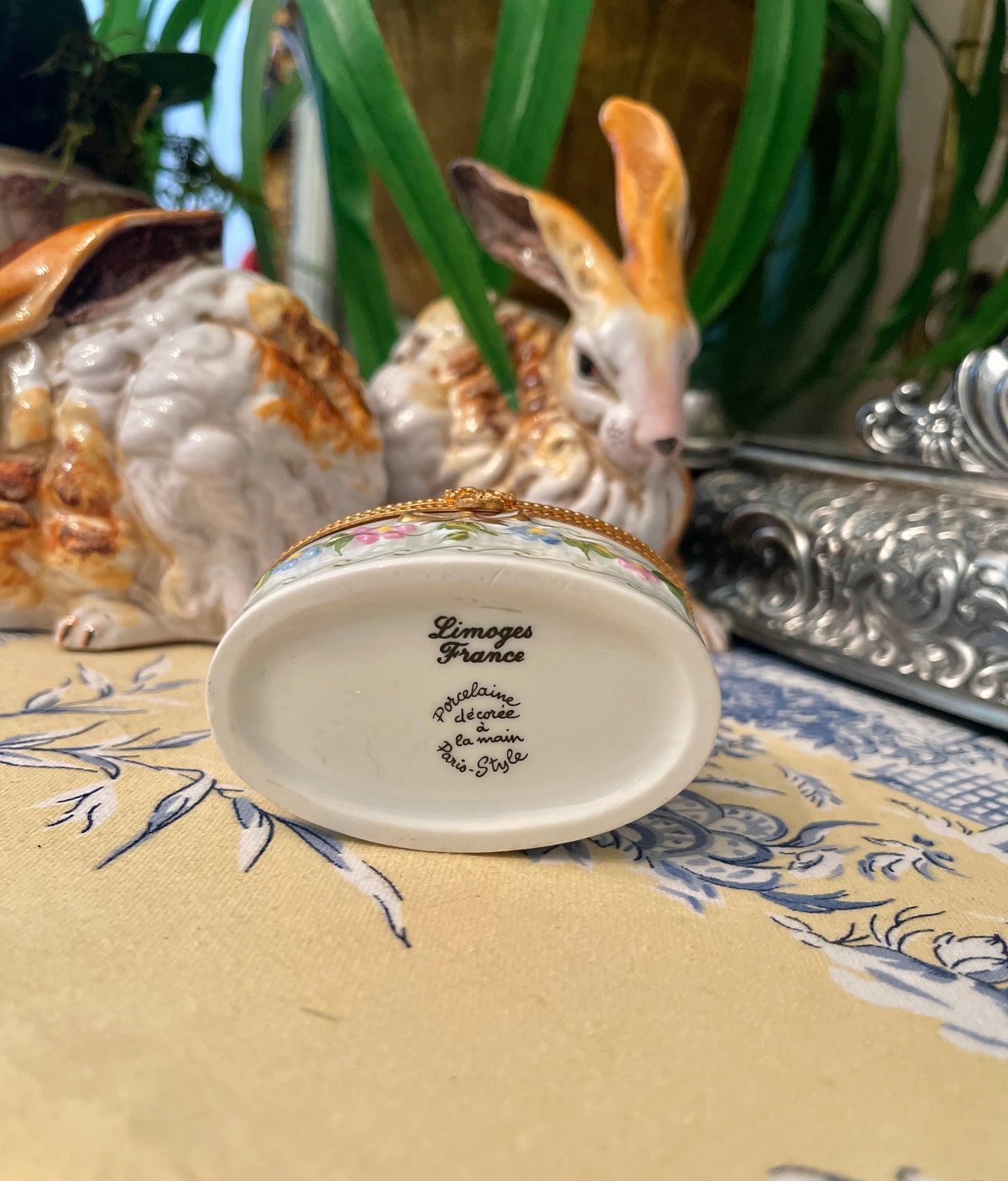 Vintage Limoges Box, Pink and White with Gold Bow