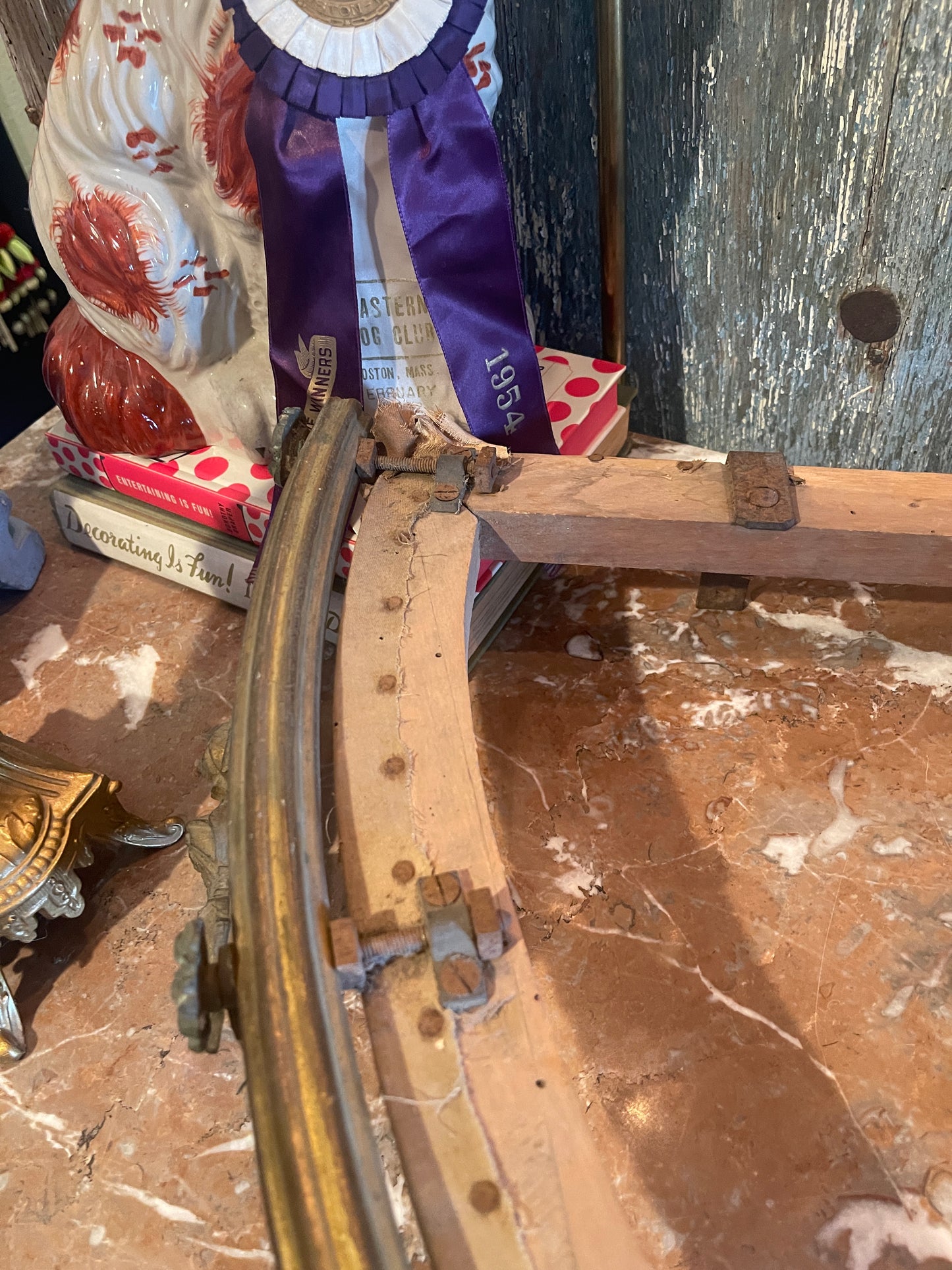 Antique French Bronze Crown Corner Mount with Floral Garland & Ribbon Detail – 19th Century Ormolu Architectural Salvage, Château-Style Decor Accent