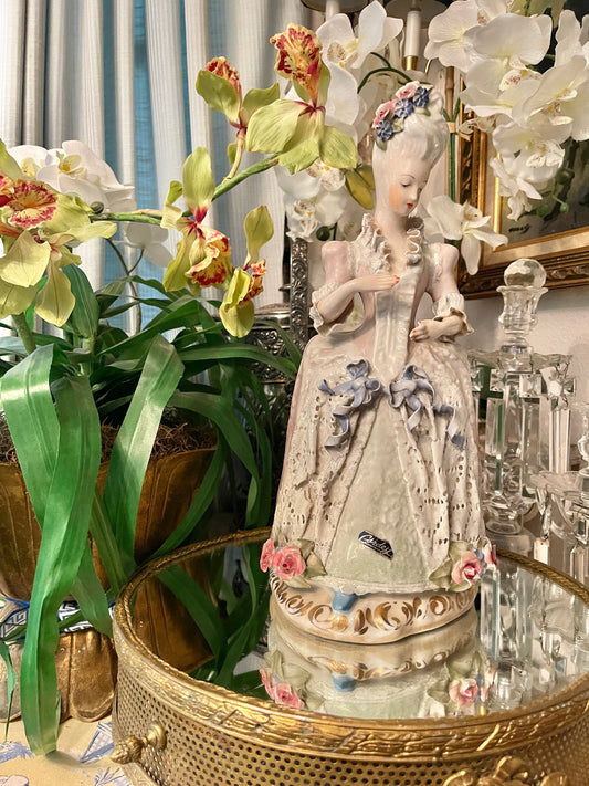 Large Vintage Cordey Marie Antoinette–Inspired Rococo Lady Statuette | 14”|