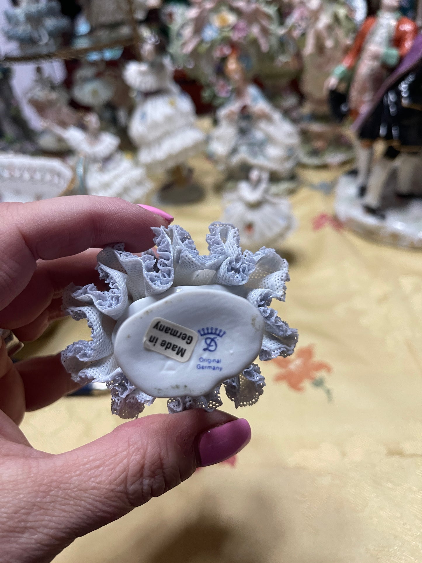 German Porcelain Dresden-Style Lace Dancer Figurine | Vintage European Porcelain
in Lilac Lace