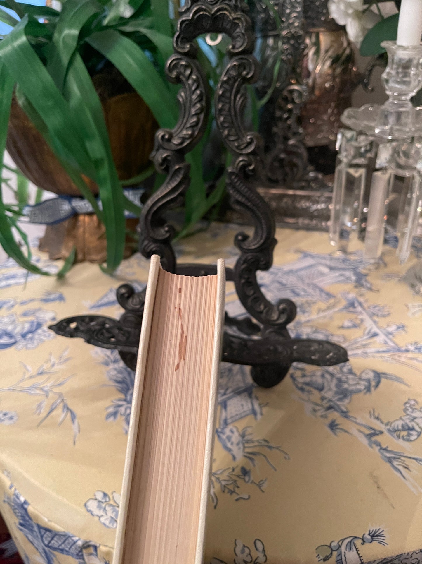 Waco Cotton Palace Cookbook, A Legacy of Gracious Dining, 1980 First Printing