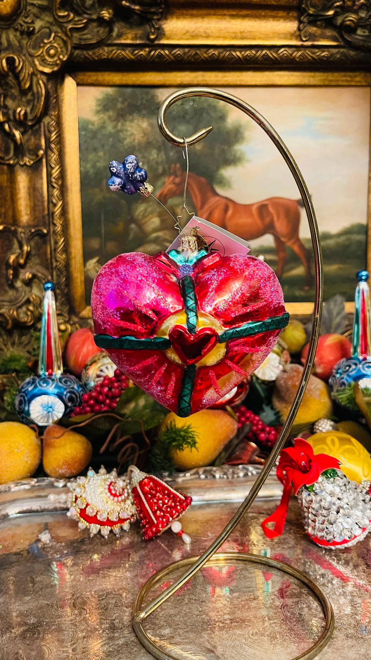 Christopher Radko “Gift Heart” by Ellen | MD Anderson Children’s Art Project Ornament
