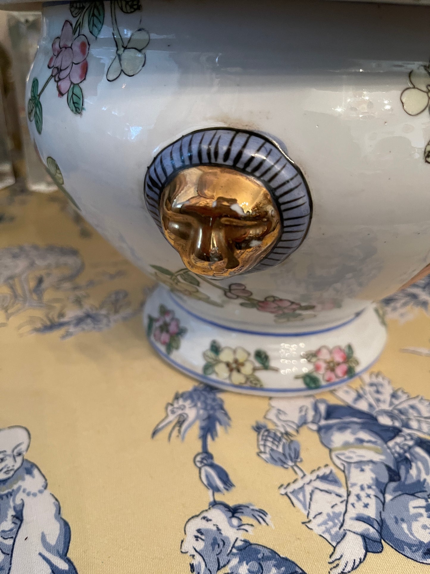 Vintage Tobacco Leaf Lidded Tureen, Gilt Lion Head Accents