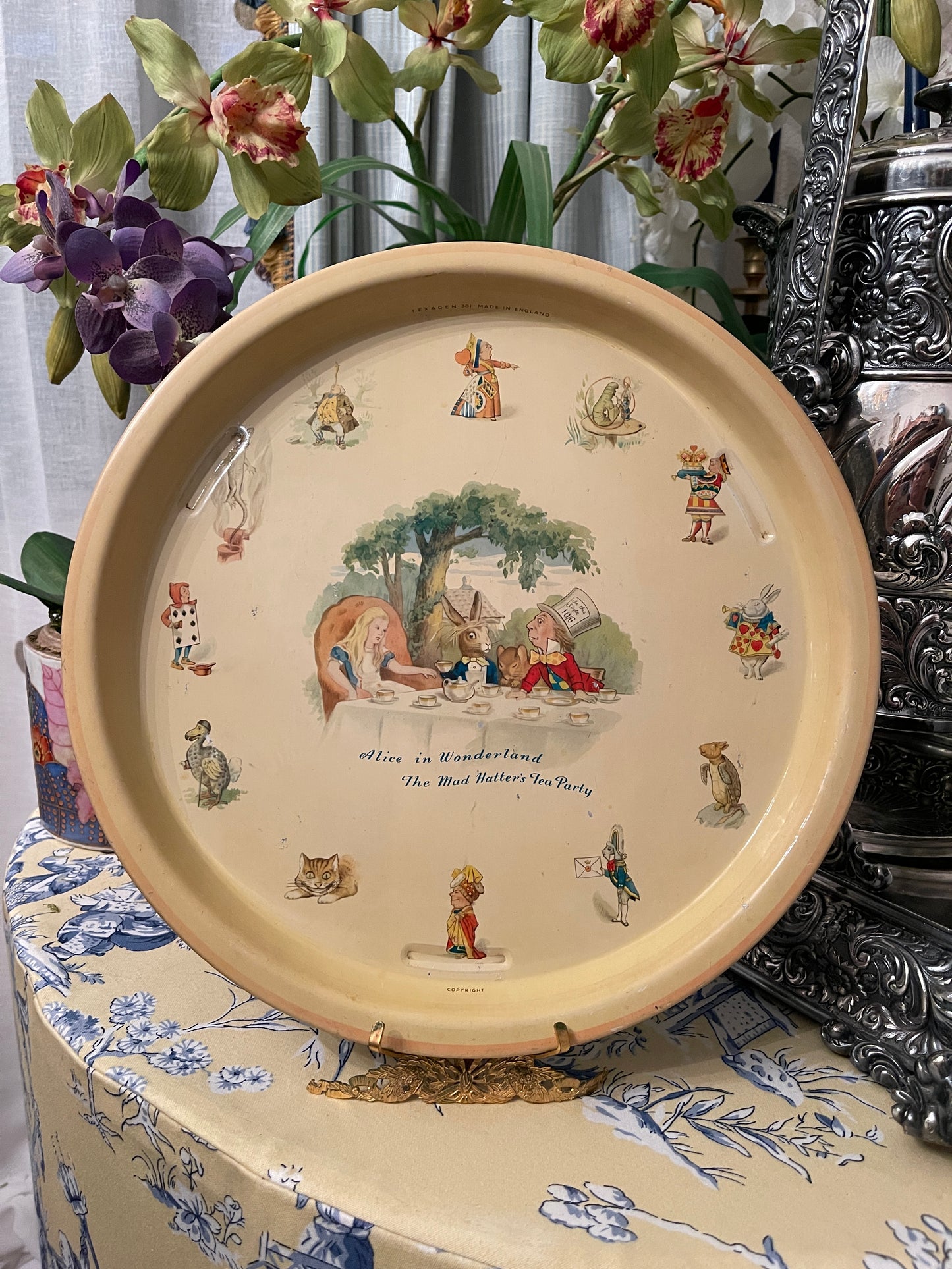 Vintage Tole Mad Hatter aTea Party Alice in Wonderland Tray, Made in England