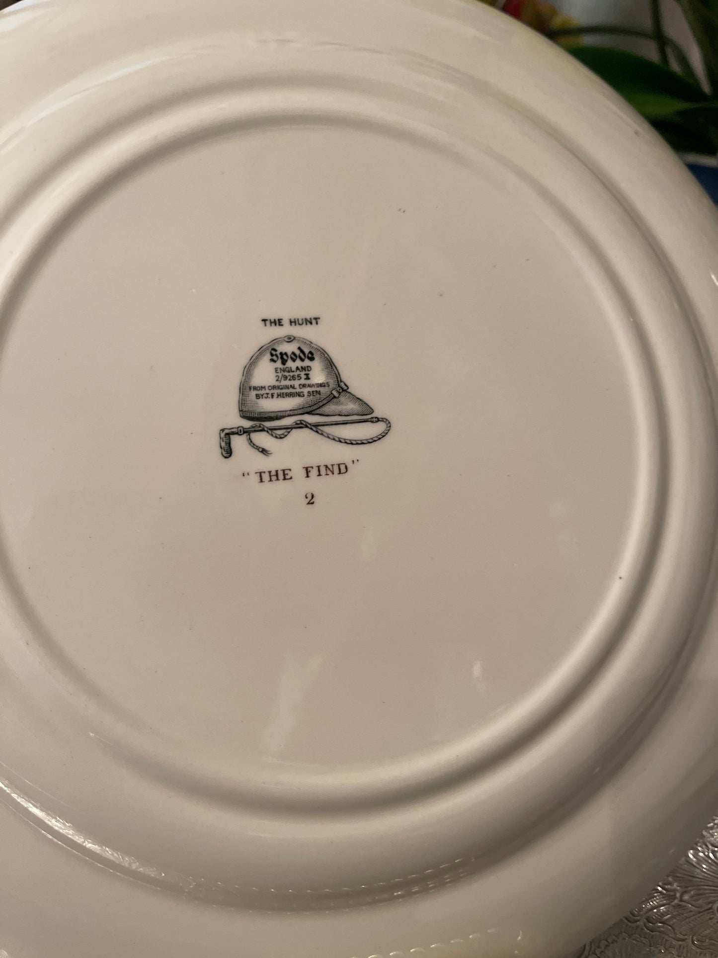 Spode Herring Hunt ‘The Find’ Dinner Plate, The Hunt Collection, Made in England