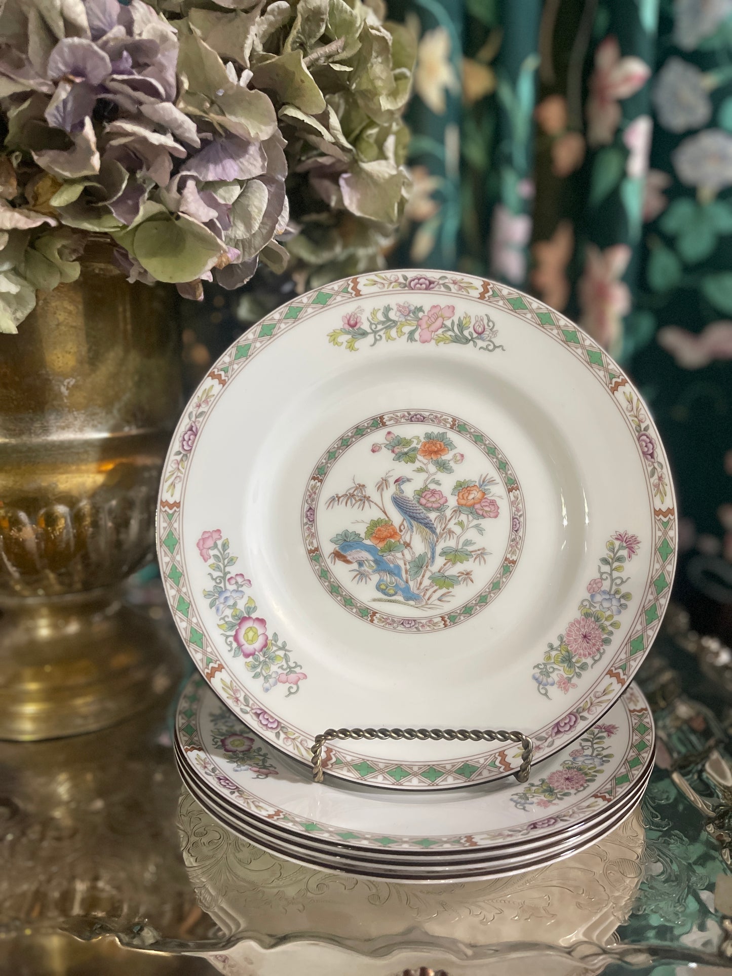 Wedgwood Kutani Crane 9” Luncheon Plate, Vintage