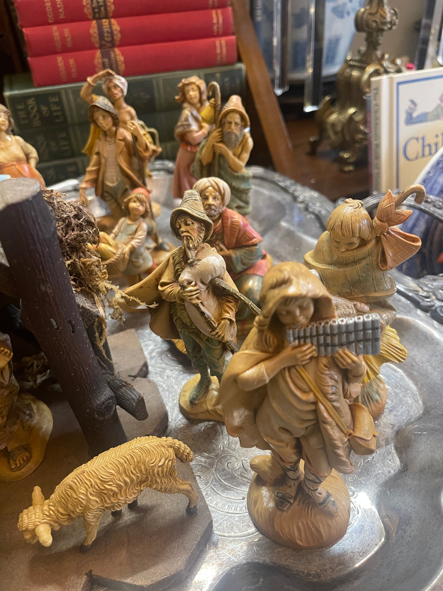 Vintage 28-Piece Italian Fontanini Nativity Set with Townspeople – Hand-Painted Heirloom Crèche Scene