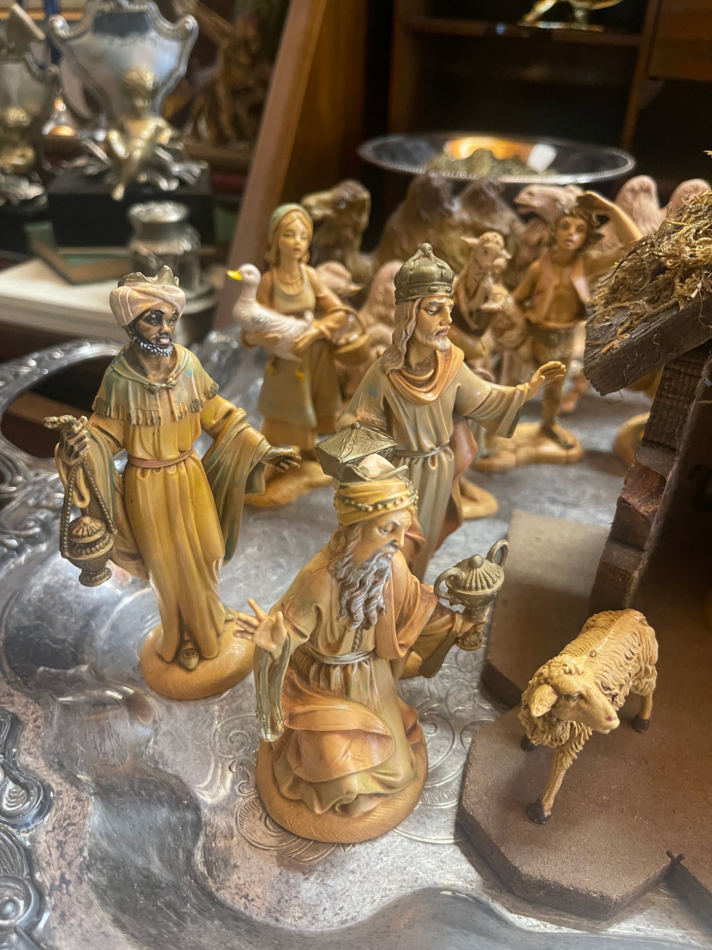 Vintage 28-Piece Italian Fontanini Nativity Set with Townspeople – Hand-Painted Heirloom Crèche Scene