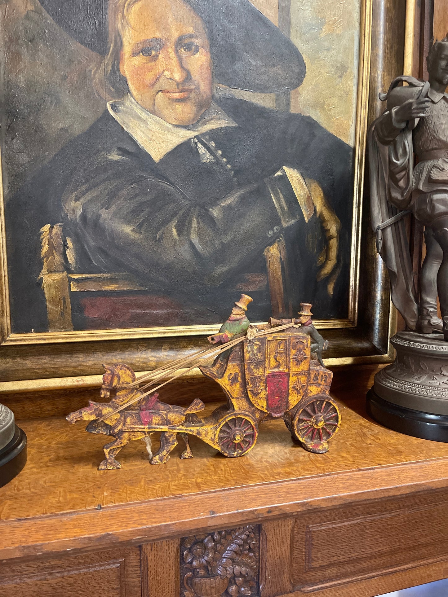 Cast Iron Horse Drawn Worcester and London Royal Mail Door Stop, Hand Painted