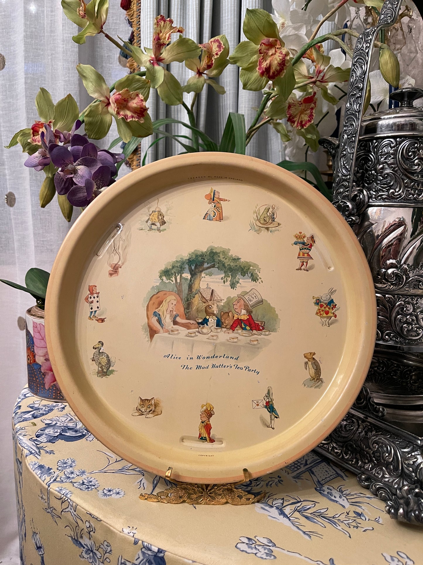 Vintage Tole Mad Hatter aTea Party Alice in Wonderland Tray, Made in England