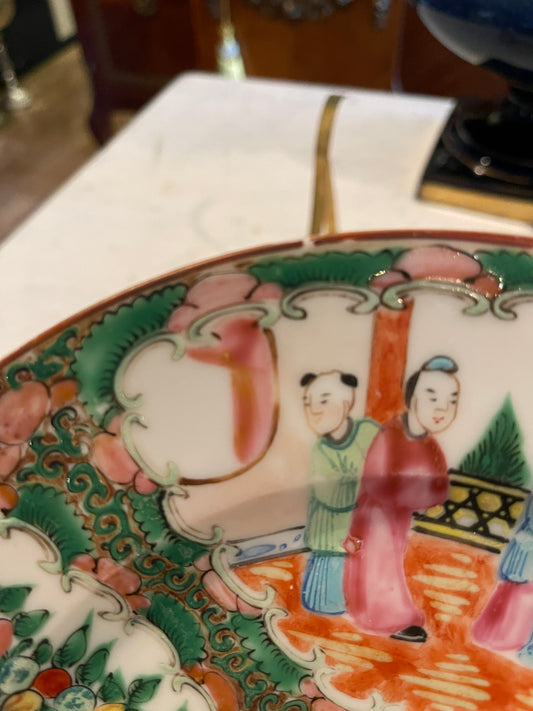 Antique Rose Medallion Porcelain Plate
Chinese Export Porcelain • Chinoiserie Decor • Estate-Sourced Heirloom