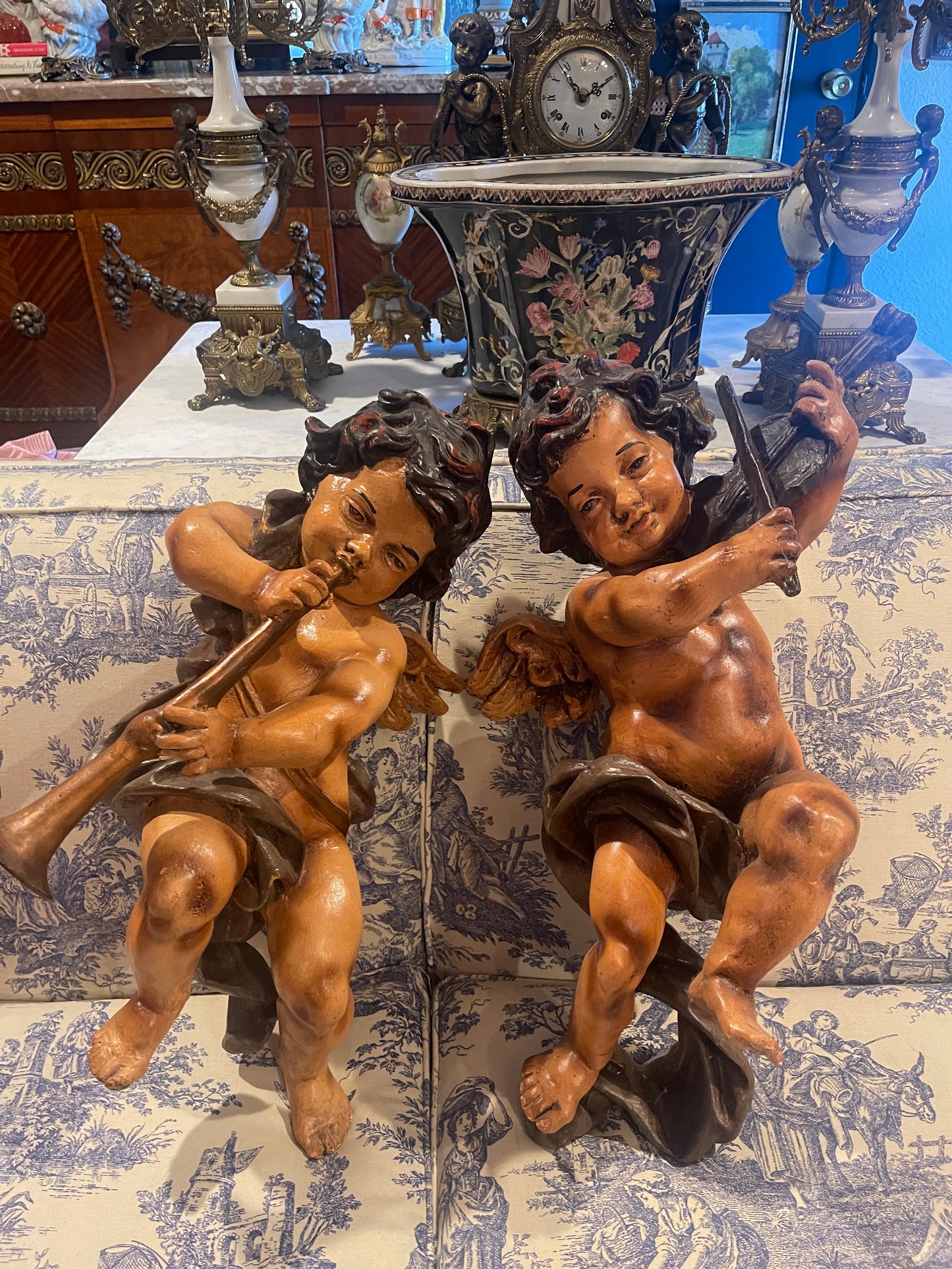 Vintage Italian Baroque-Style Cherub Musicians – Hand-Crafted and Painted Putti Figures, Mid-20th Century