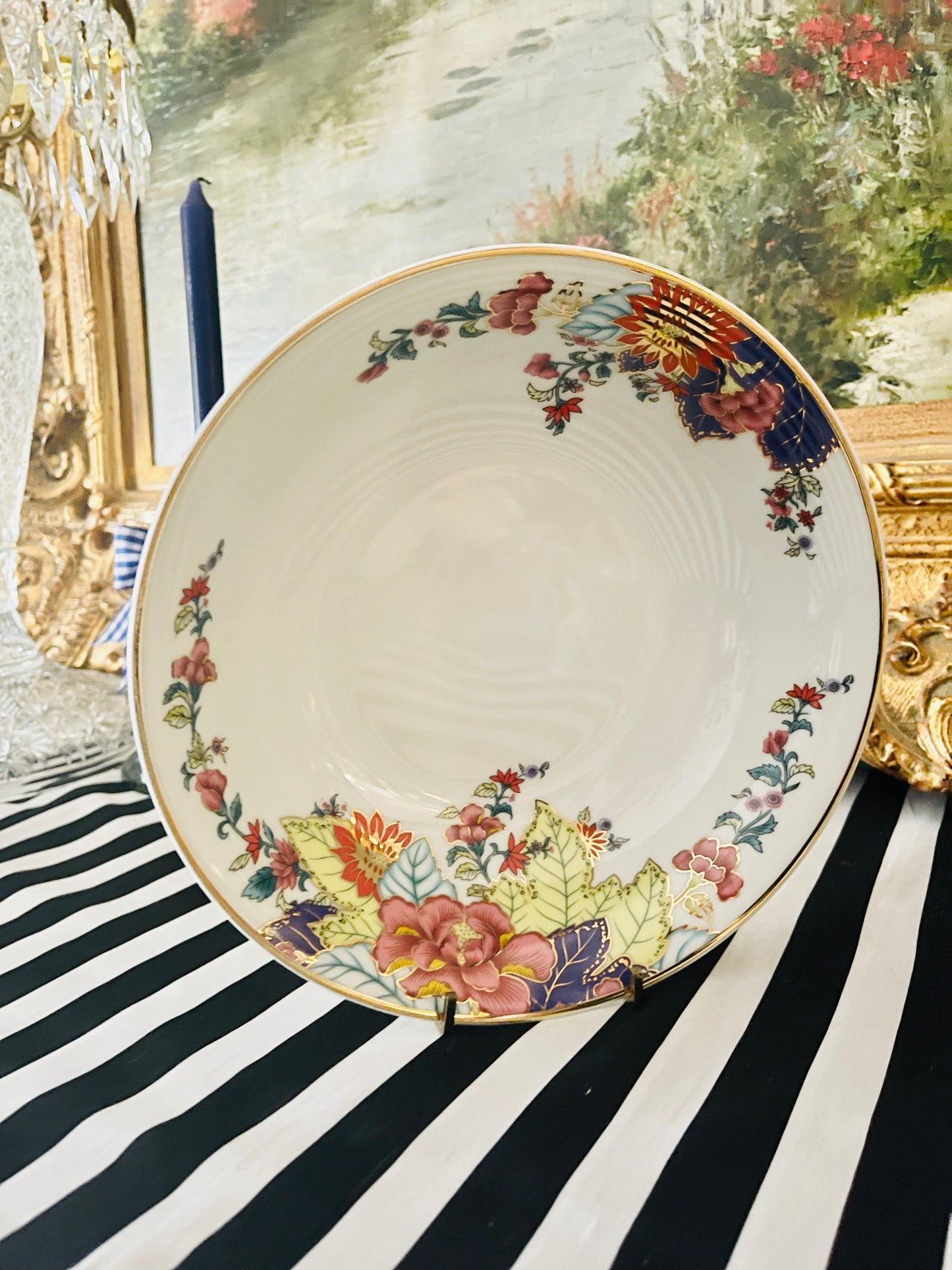 Imperial Leaf Tobacco Leaf Serving Bowl, 9” with Gold Rim