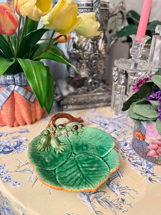Mottahedeh Leaf Plate with Nuts, Made in Italy