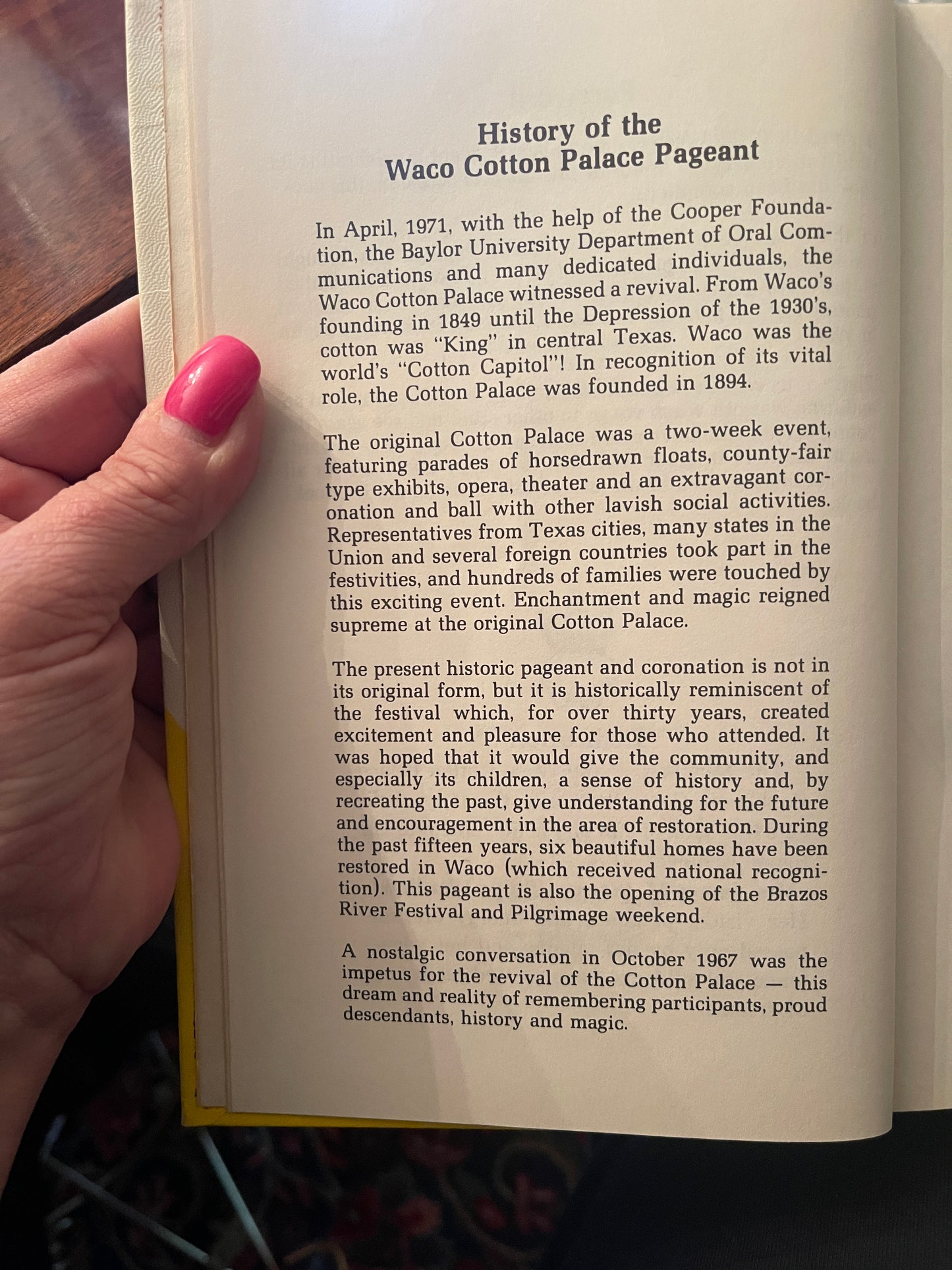Waco Cotton Palace Cookbook, A Legacy of Gracious Dining, 1980 First Printing