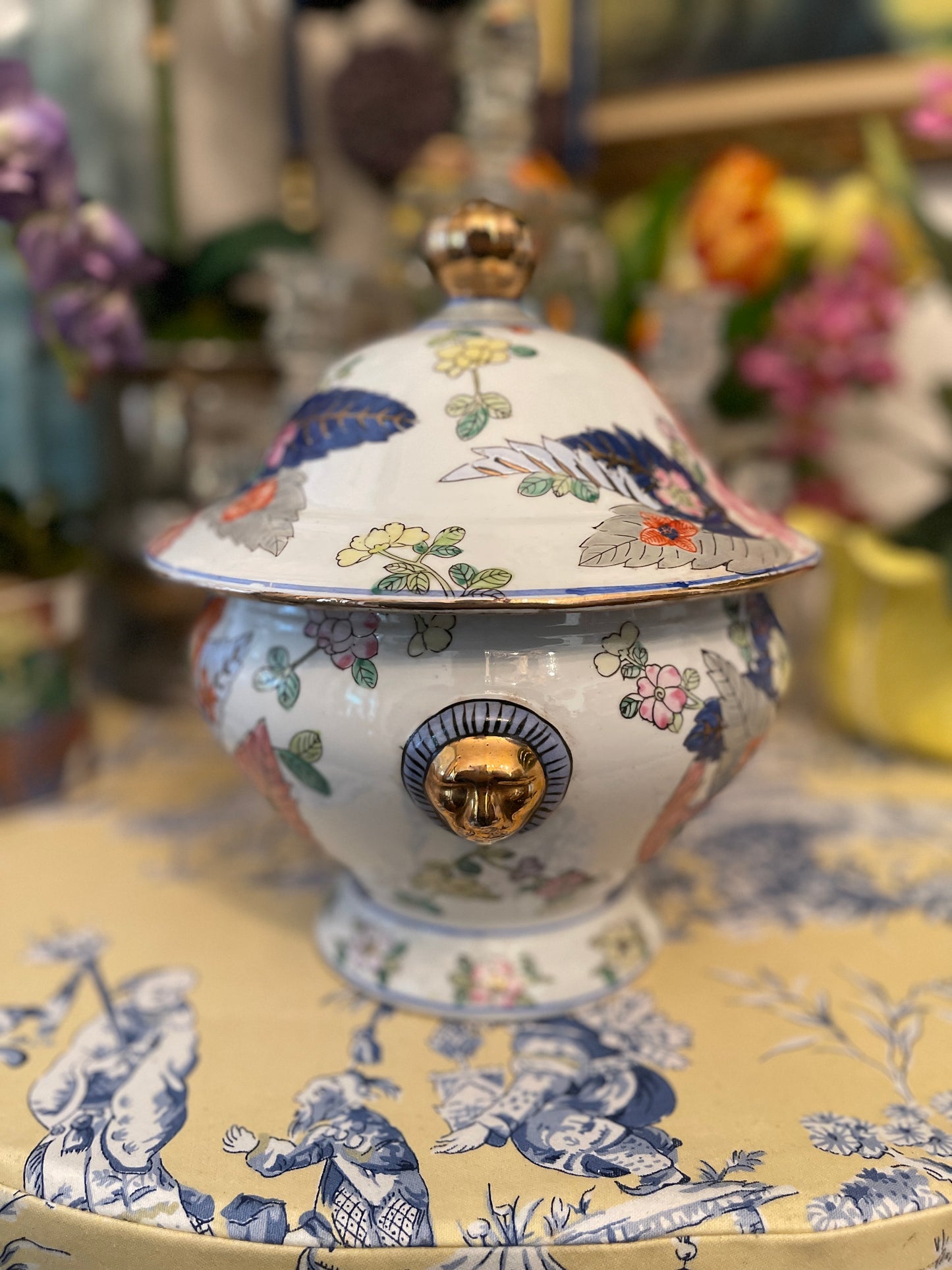 Vintage Tobacco Leaf Lidded Tureen, Gilt Lion Head Accents