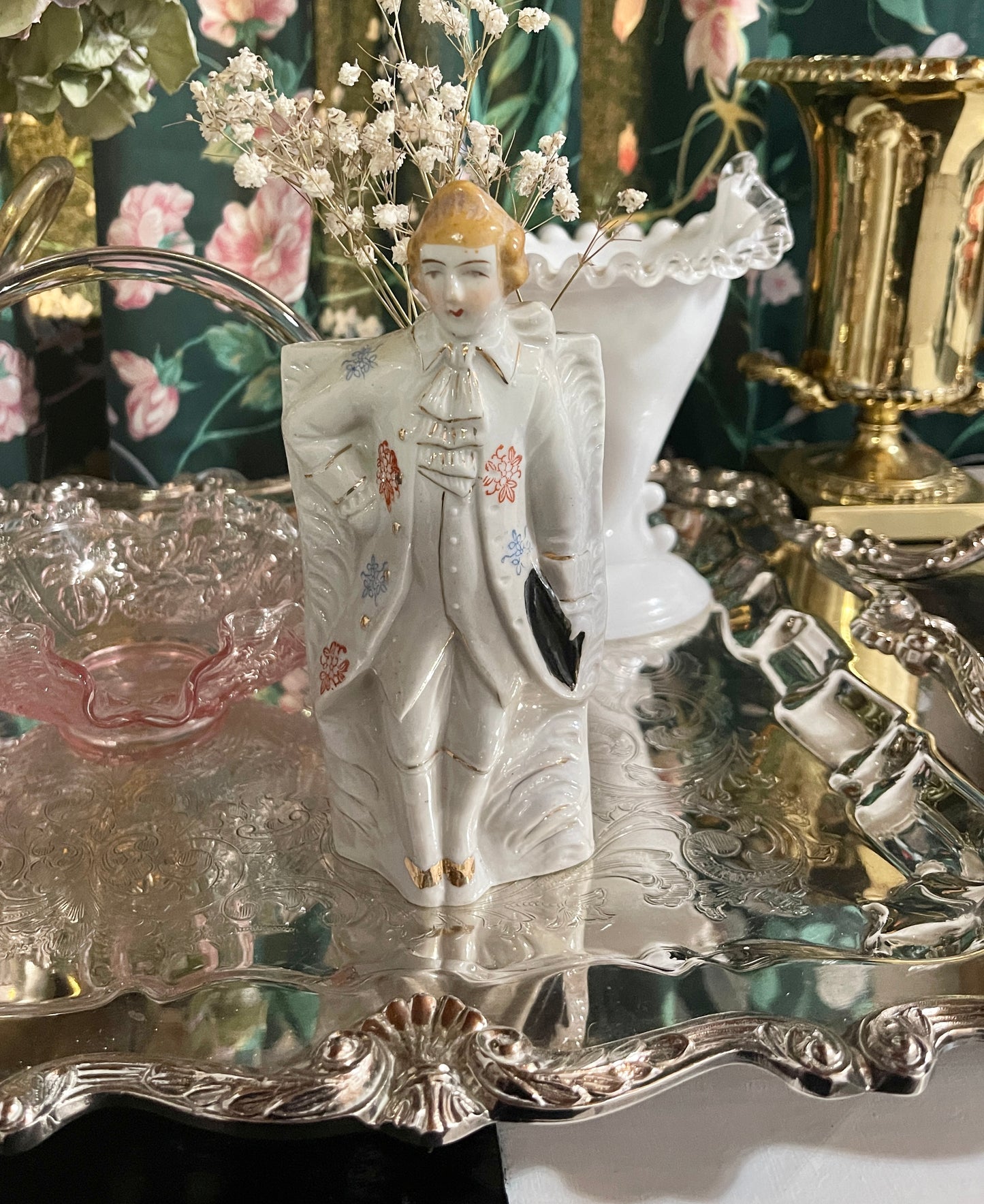 French Fellow Victorian Porcelain Wall Pocket Vase, Made in Japan