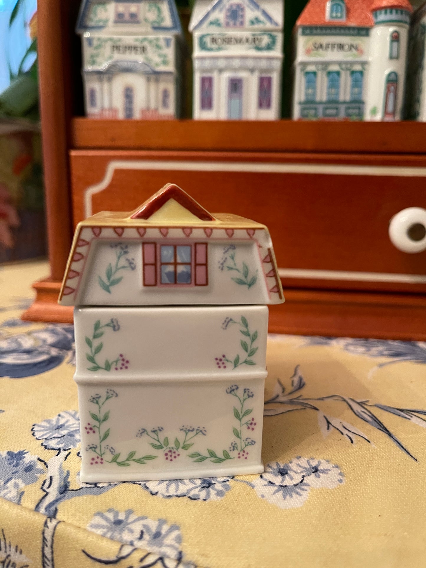 1989 Lenox Spice Village, 24 Houses with the Original Wood Display Shelf, Grandmillennial Decor