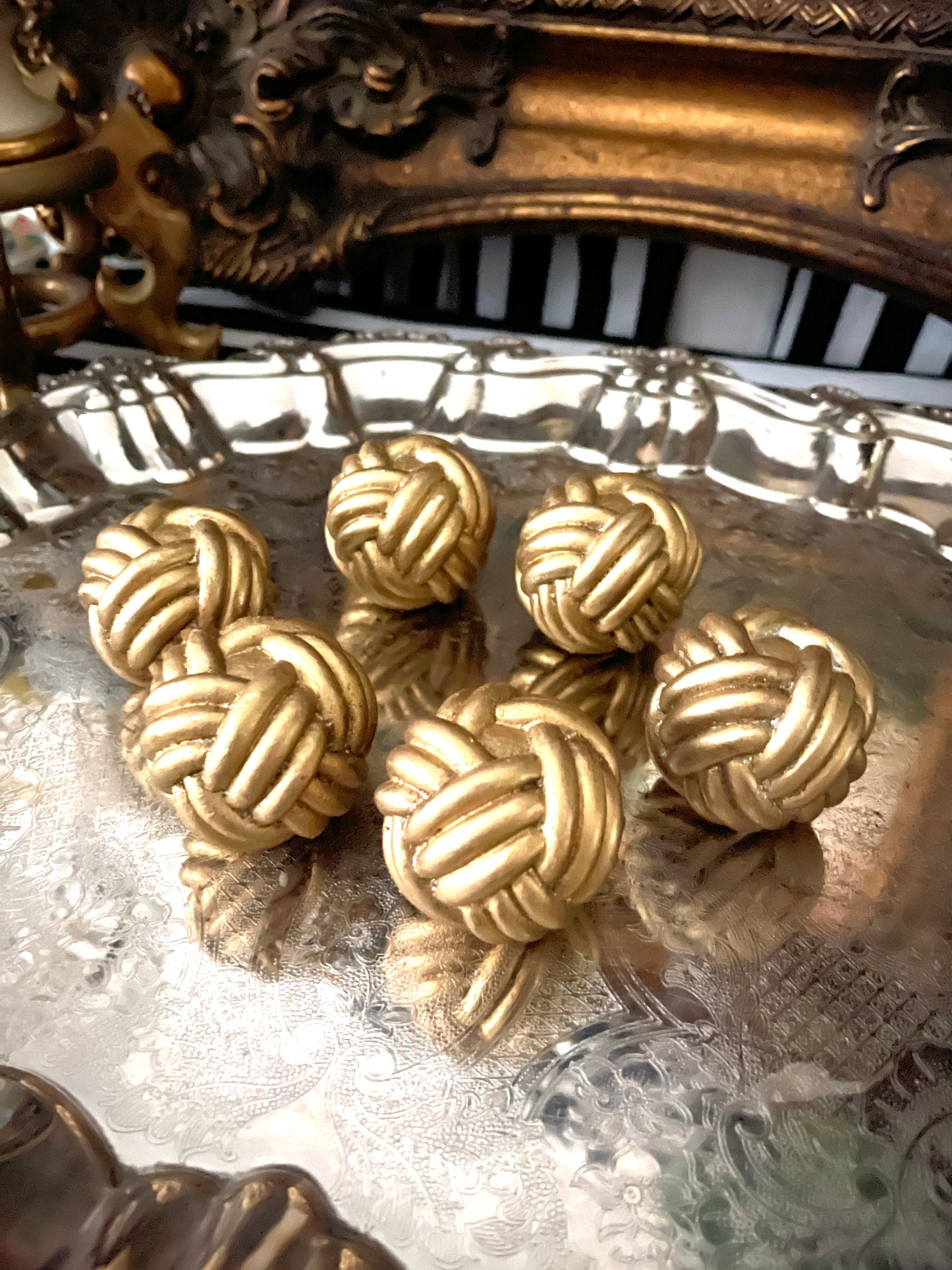 Knotty Knobs, Vintage