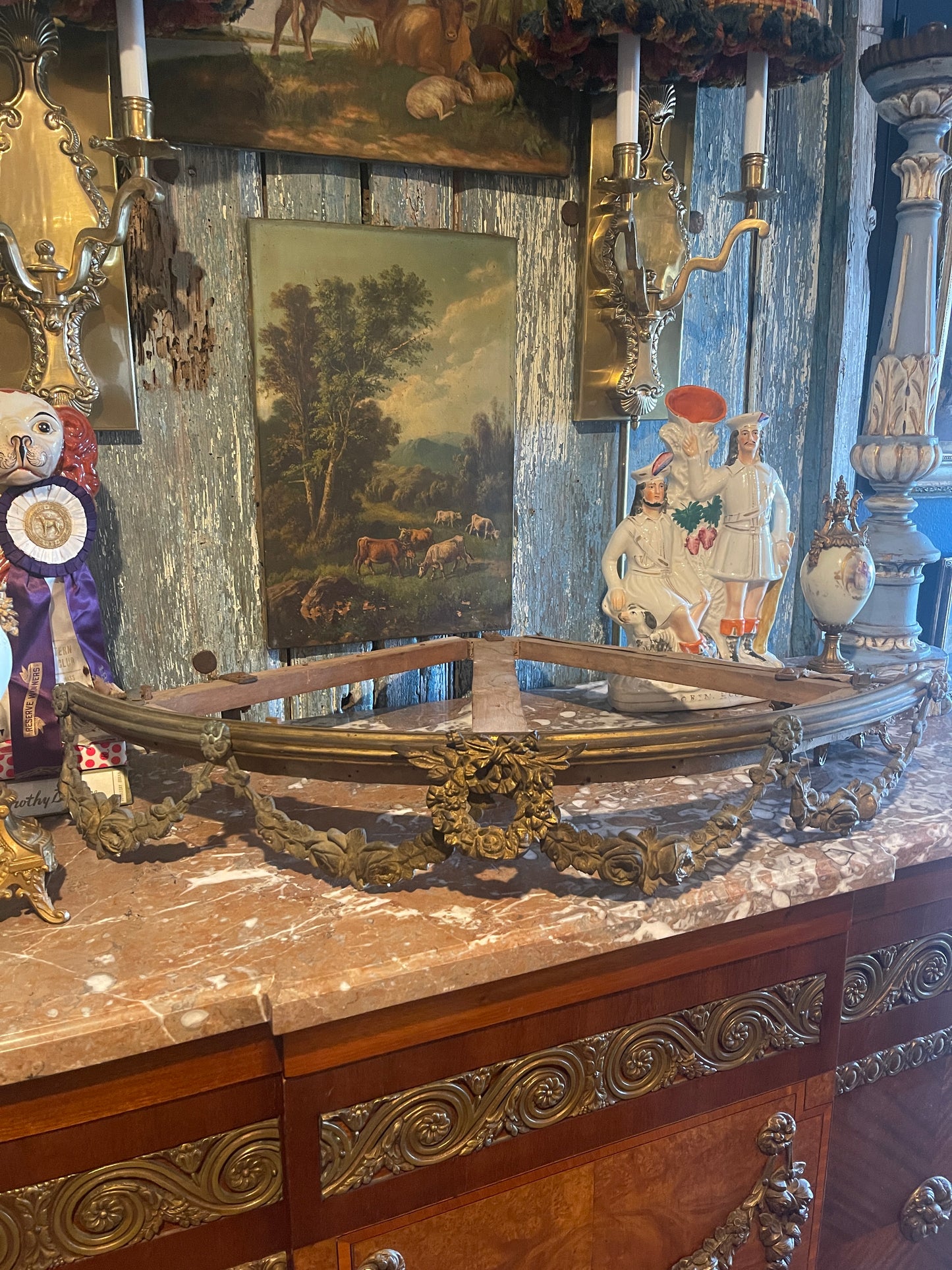 Antique French Bronze Crown Corner Mount with Floral Garland & Ribbon Detail – 19th Century Ormolu Architectural Salvage, Château-Style Decor Accent