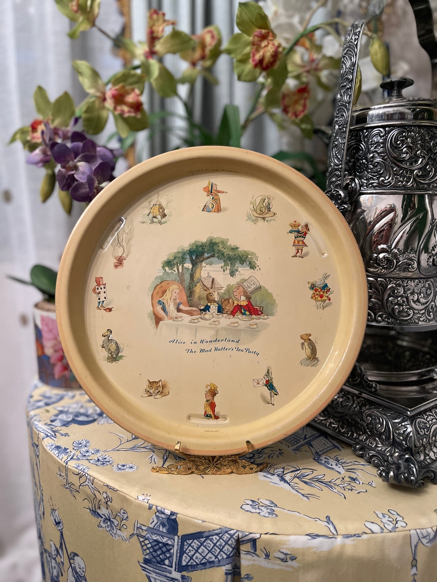 Vintage Tole Mad Hatter aTea Party Alice in Wonderland Tray, Made in England