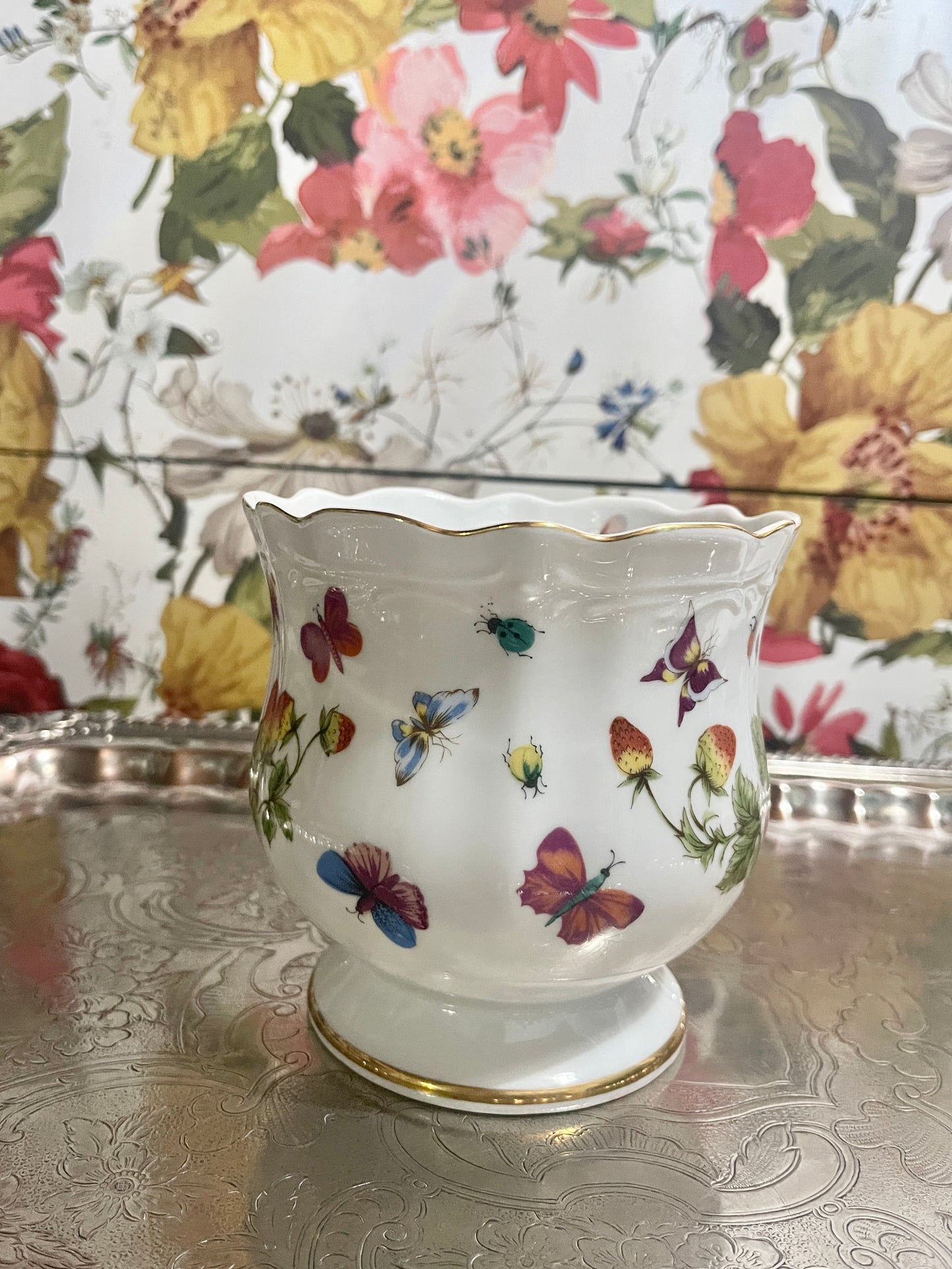 Ardalt Cachepot with Blooms, Butterflies, and Strawberries