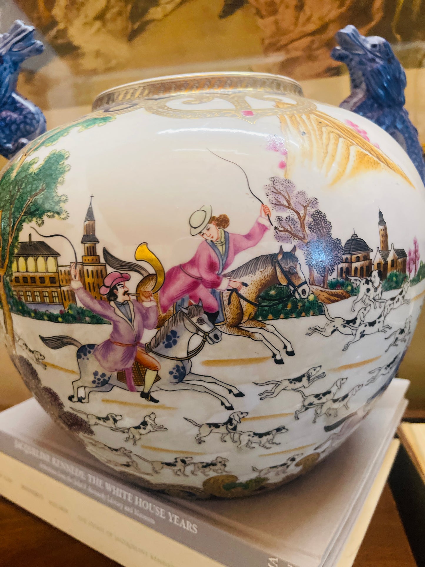 Chinoiserie 15”Ginger Jar, Colonial Hunt Scene, 20th Century