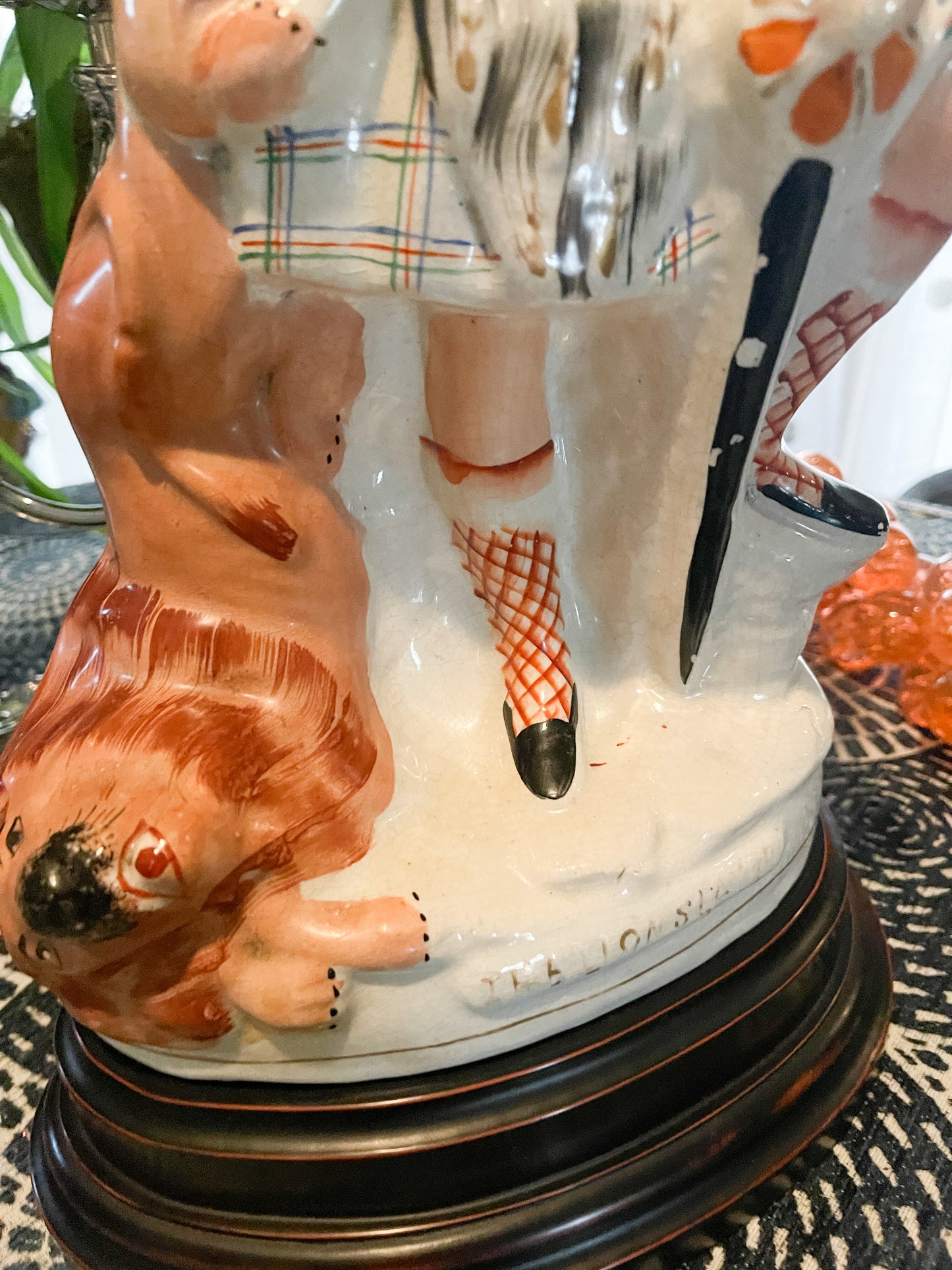 Staffordshire Lion Slayer Lamp