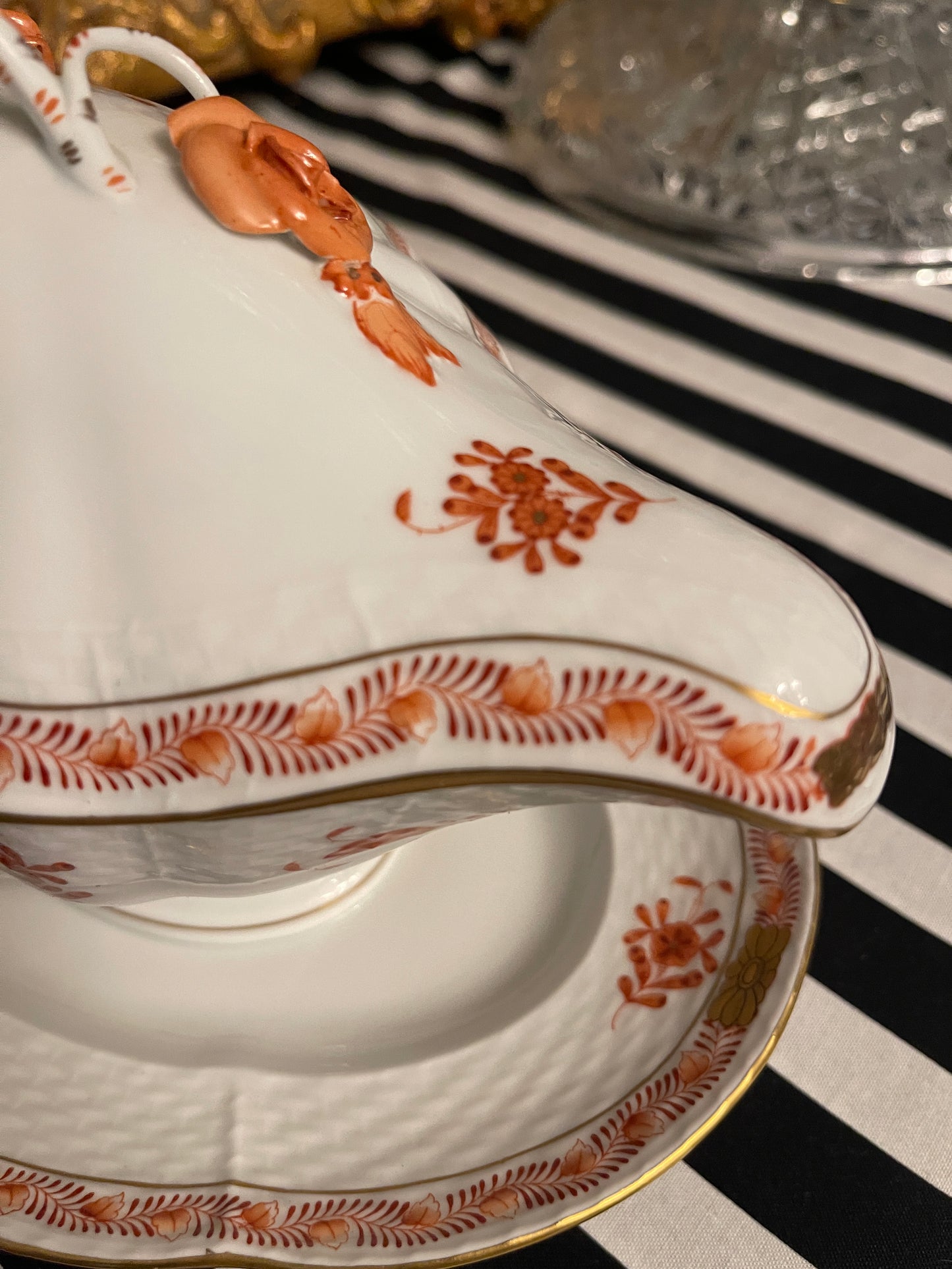 Unique Herend Rust Chinese Bouquet Gravy Boat/Saucier Dish with Attached Under Plate and Lid