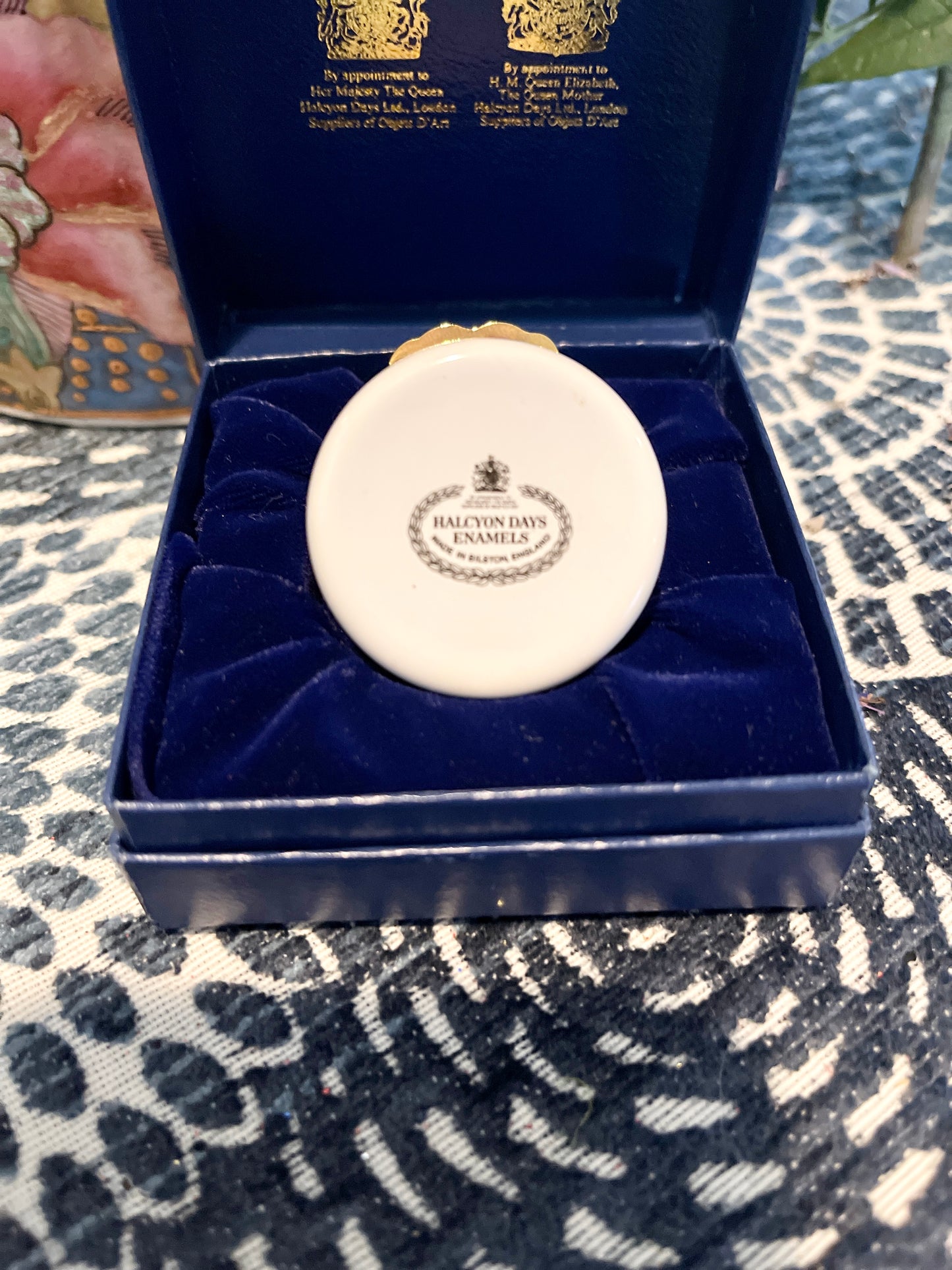 Halcyon Days Enamel Box with Pink Flowers, Viney Green Foliage and a Buzzing Bee, Made in England, Original Box