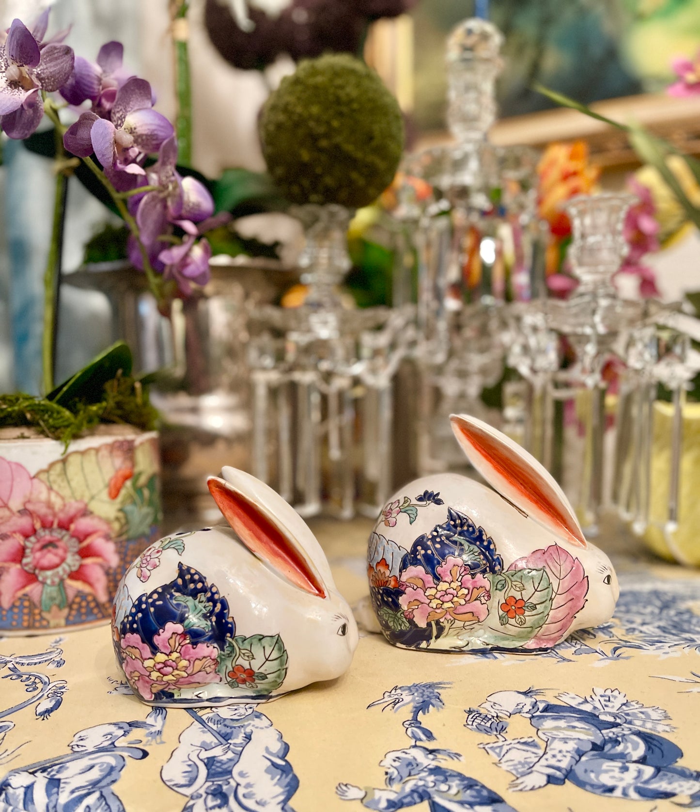 Pair of Vintage Chinoiserie Tobacco Leaf Bunnies