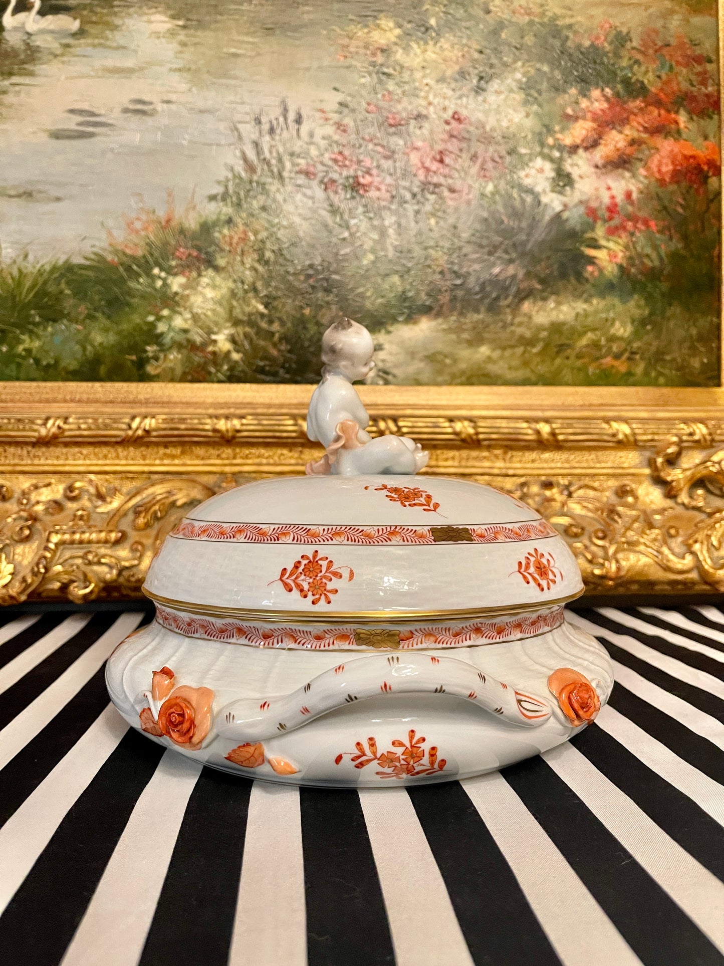Herend Chinese Bouquet Figural Tureen