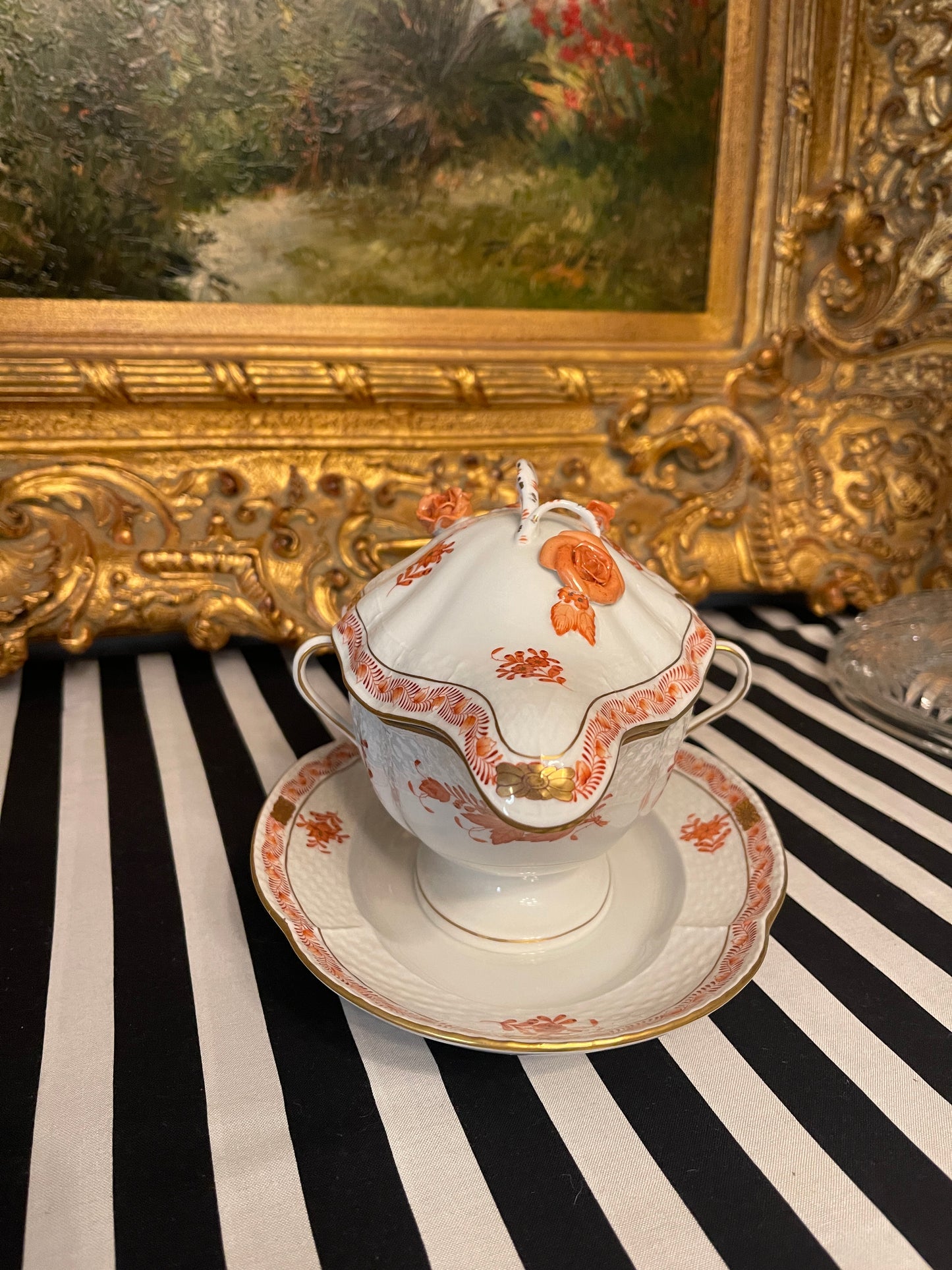 Unique Herend Rust Chinese Bouquet Gravy Boat/Saucier Dish with Attached Under Plate and Lid