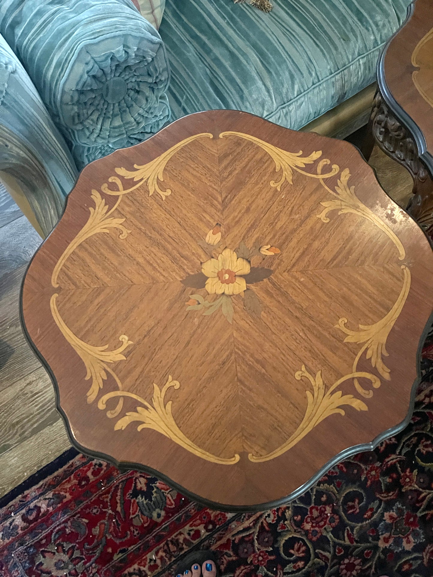 Vintage Italian Burl Wood Inlay Side Tables with Cabriole Legs, Pair