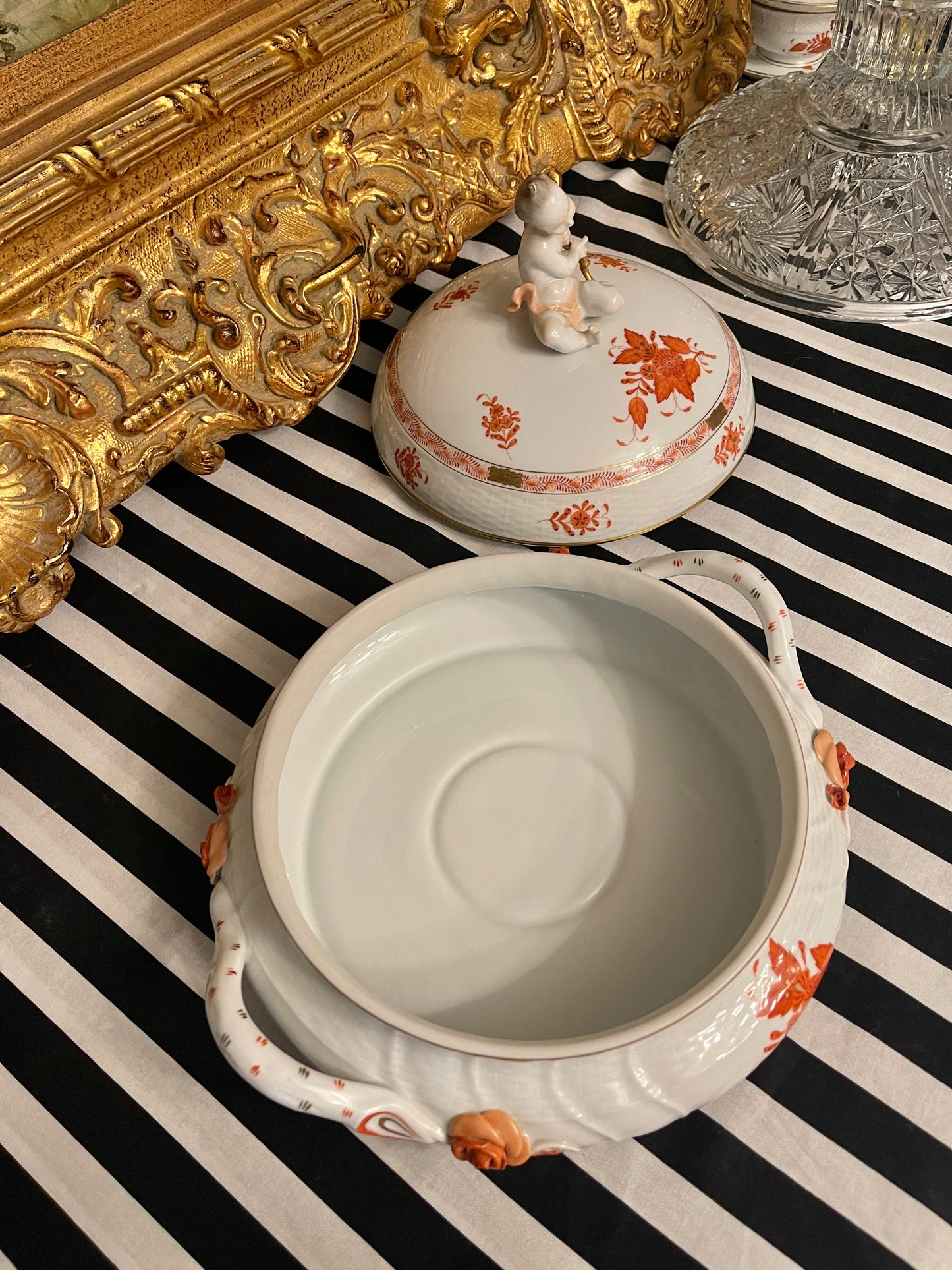 Herend Chinese Bouquet Figural Tureen