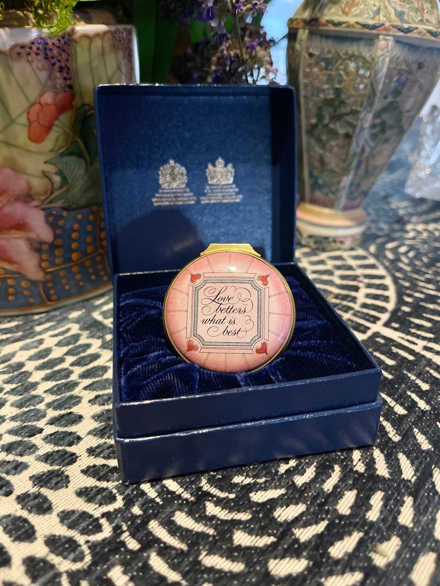 Halcyon Days Pink Enamel Box, Love Betters What is Best, Williams Wordsworth , Heart Detail