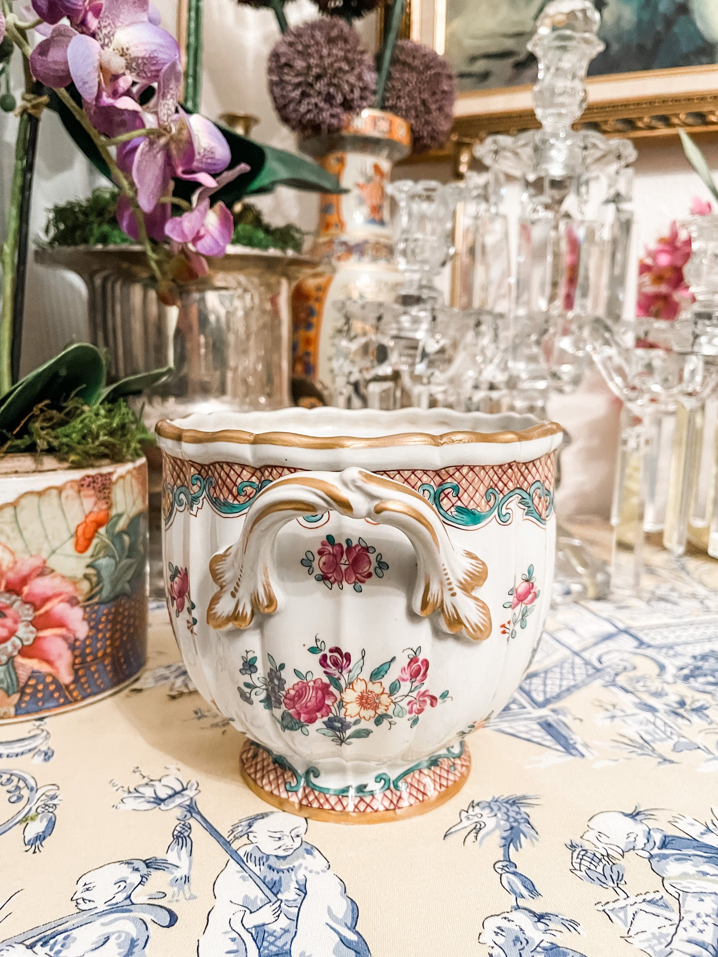 Vintage French Porcelain Cachepot Made exclusively for Neiman Marcus, Hand Painted, Porcelain de Paris