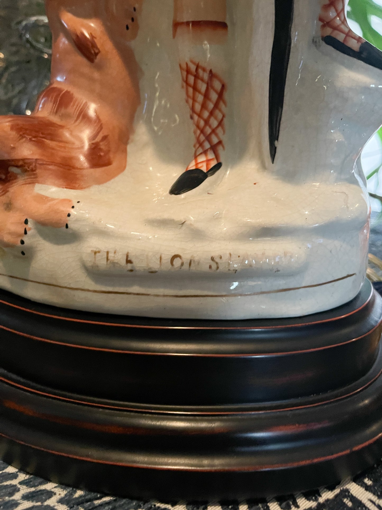 Staffordshire Lion Slayer Lamp