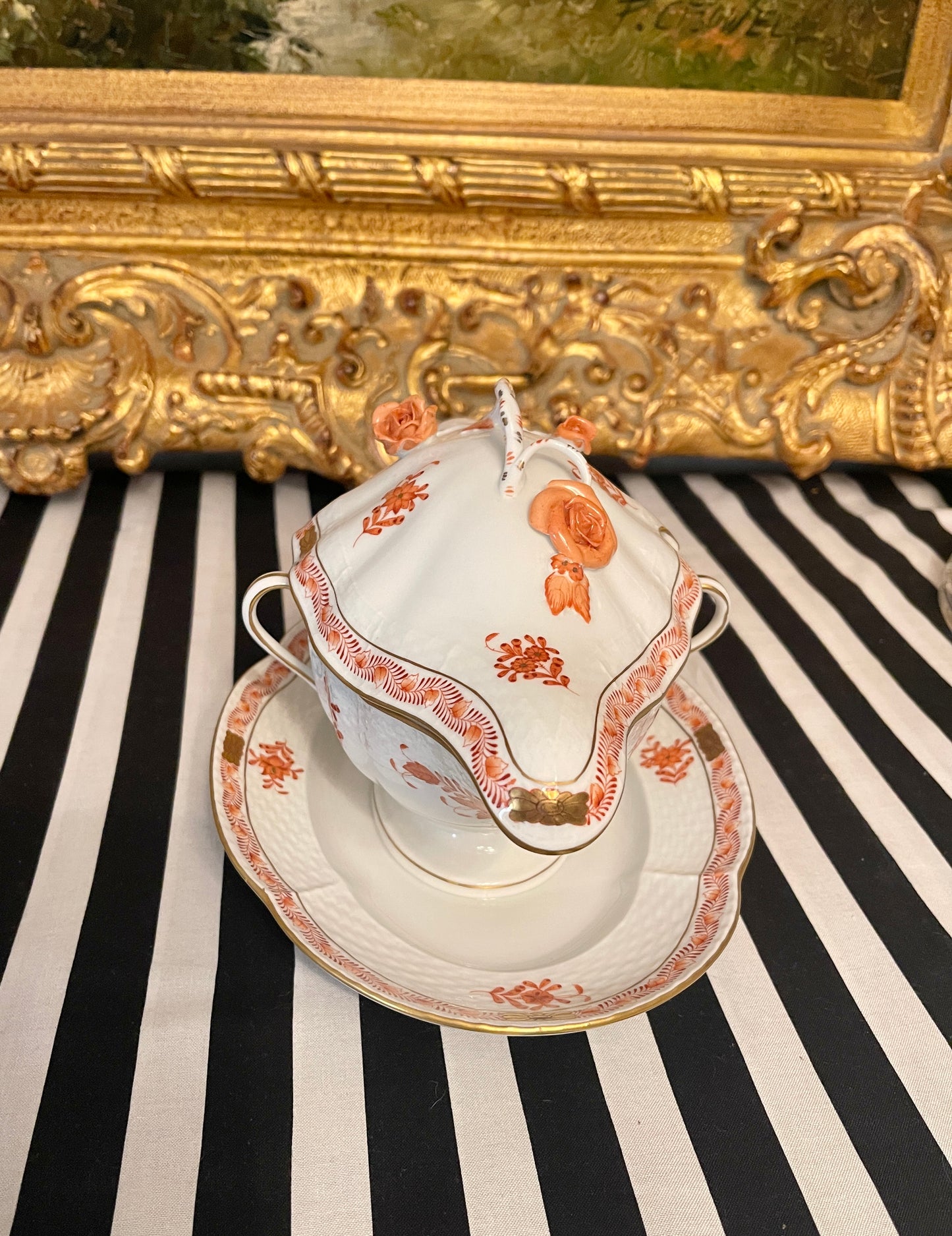 Unique Herend Rust Chinese Bouquet Gravy Boat/Saucier Dish with Attached Under Plate and Lid