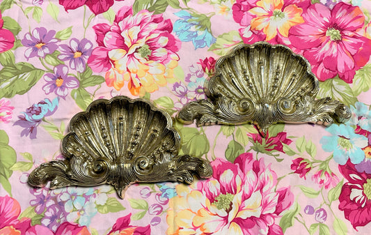 Brass Clam Shell Wall Hanging, Vintage