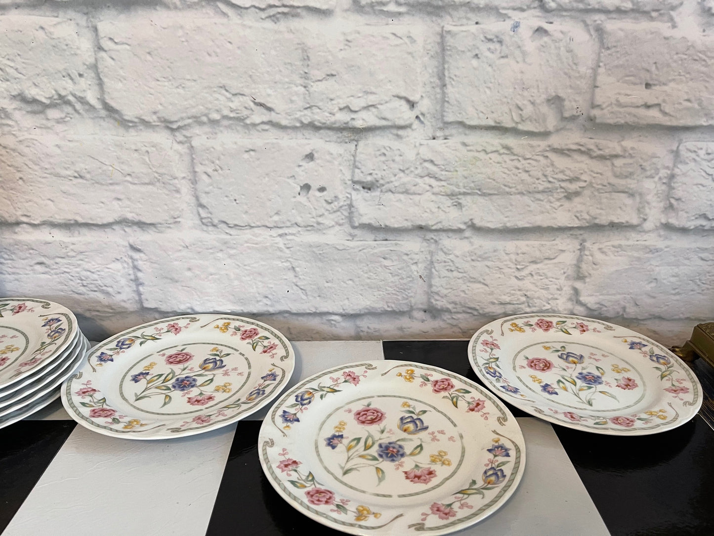 Vibrant Floral Plates - Set of 8