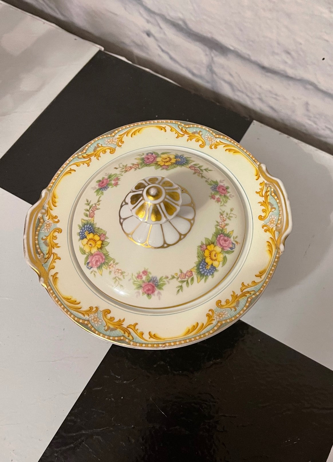 Noritake Lidded Dish - Milroy Pattern