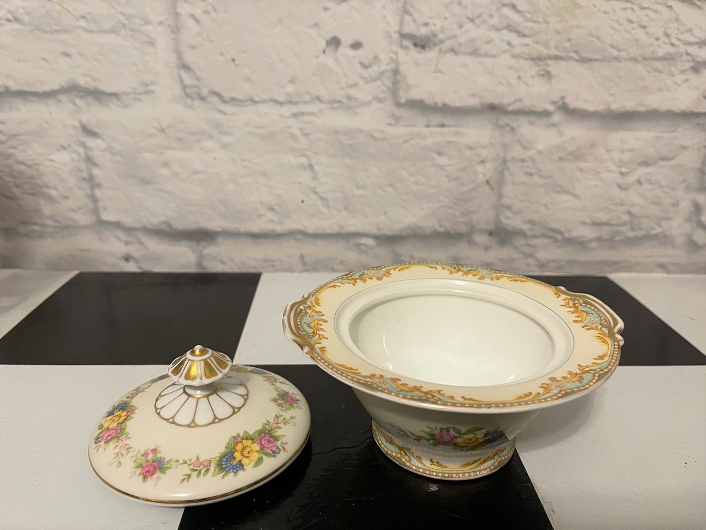 Noritake Lidded Dish - Milroy Pattern