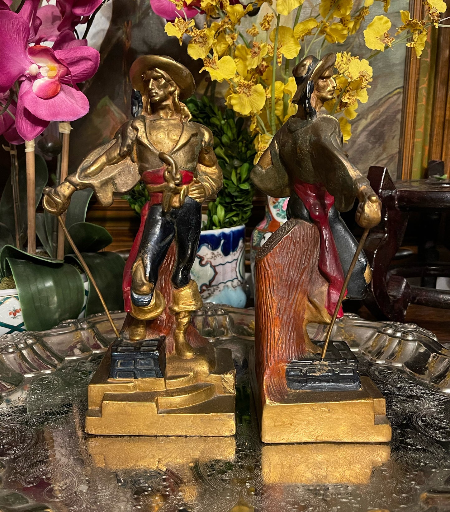 Vintage Armor Bronze Swashbuckler/Pirate Bookends
