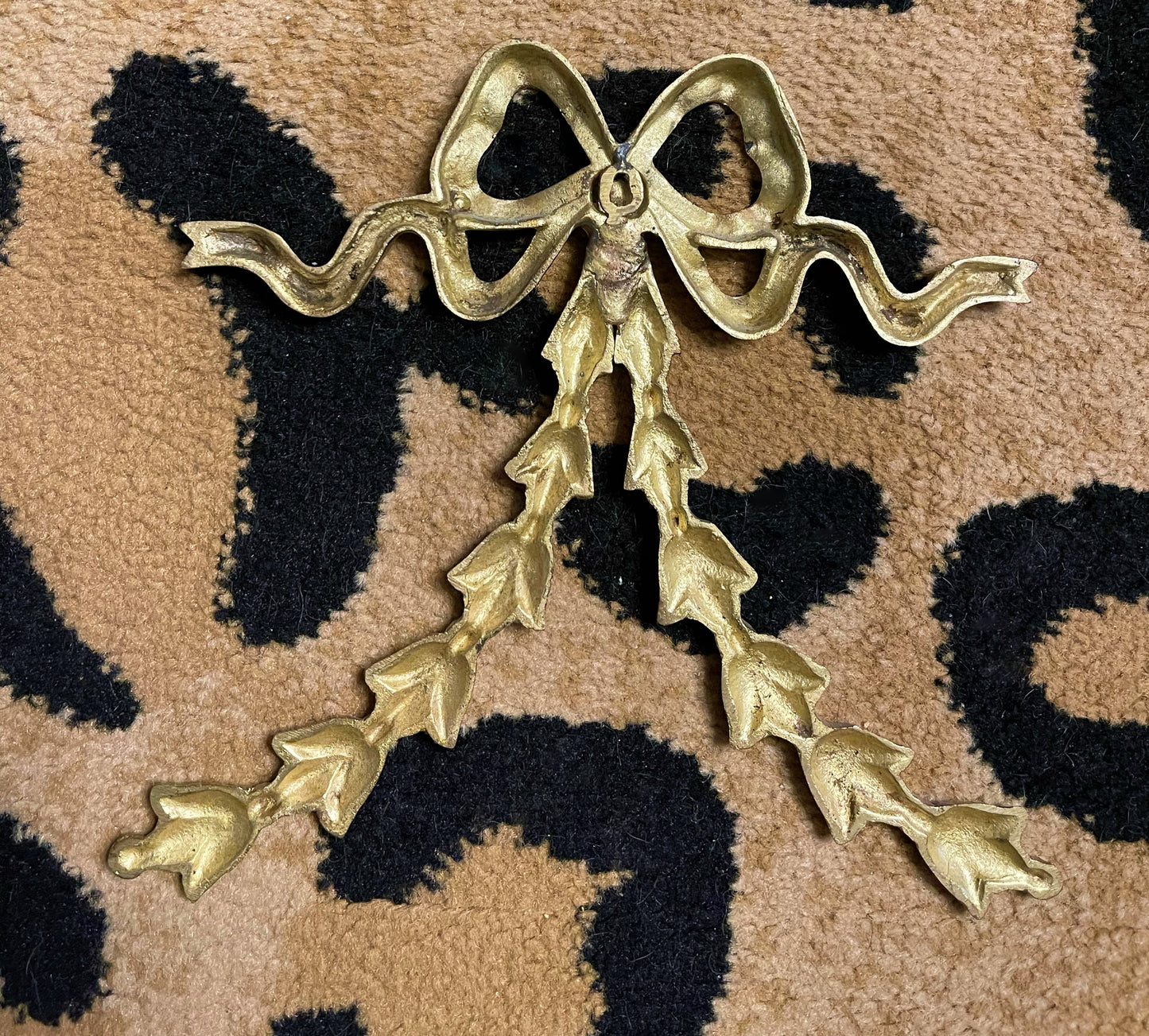 Vintage Scalloped Brass Bow Wall Hanger with Cascading Leaves