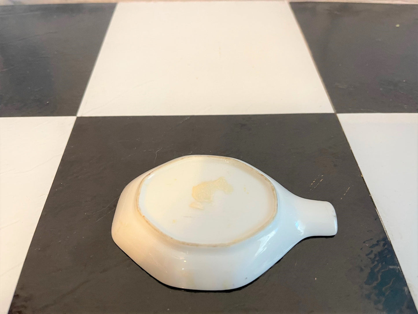Vintage Chinoiserie Phoenix Trinket Dish, Vintage Hand Painted Ash Tray, Mid Century, Gilt Detail, Bird Decor, Vintage Decor, Shelf Styling