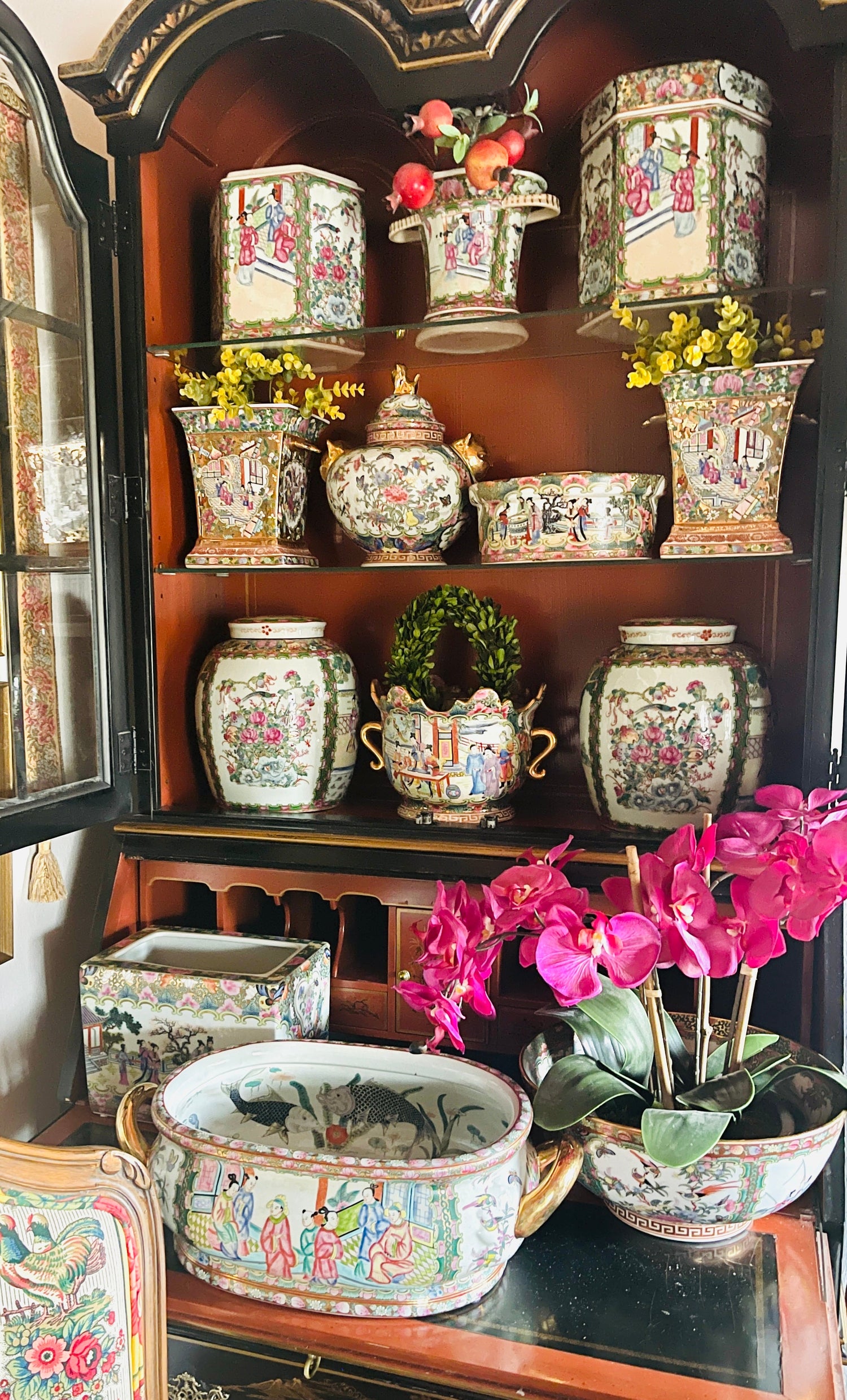 Planters and  Outdoor Décor